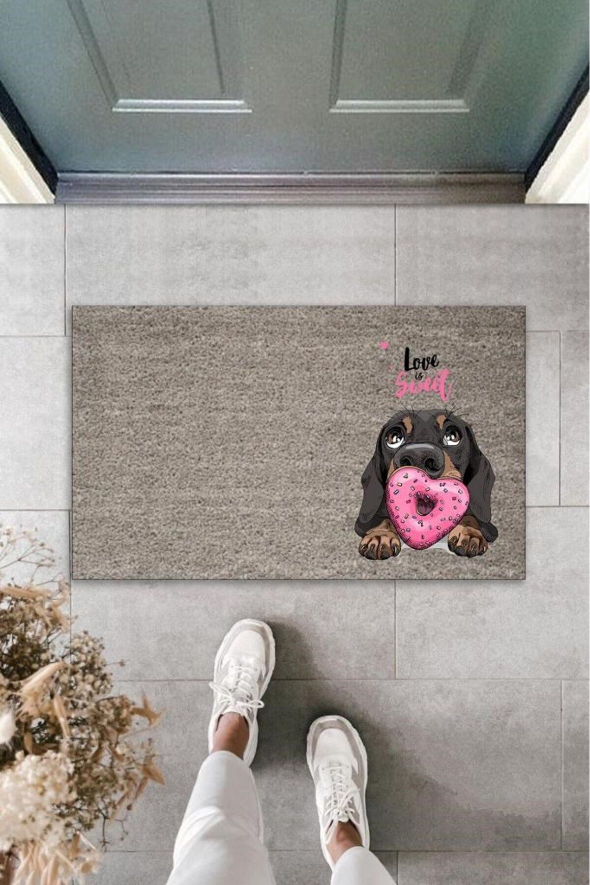 Nurum E Tİcaret Dijital Baskı Gri Love Sweet Köpekli Dekoratif Kapı Paspası K-2057
