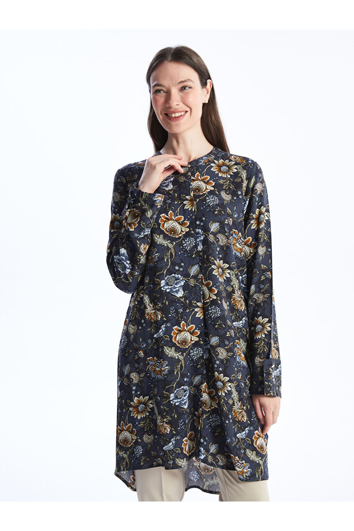 LC Waikiki Yeni Sezon Bisiklet Yaka Desenli Kadin Gomlek Tunik - S46477Z8