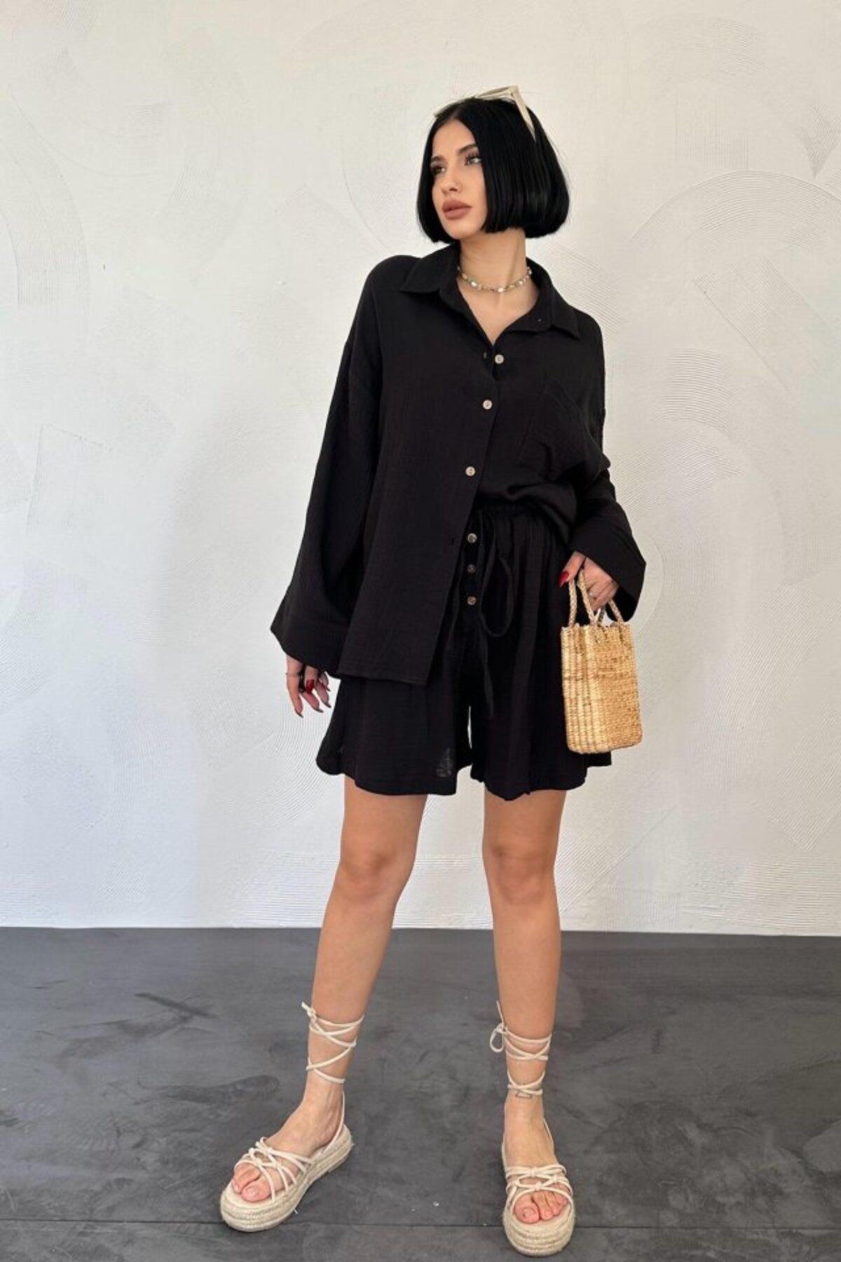 Rose's Boutique All About Women Rose's Boutiqe All About Women Siyah Gömlek Ve Müslin Şort Takım