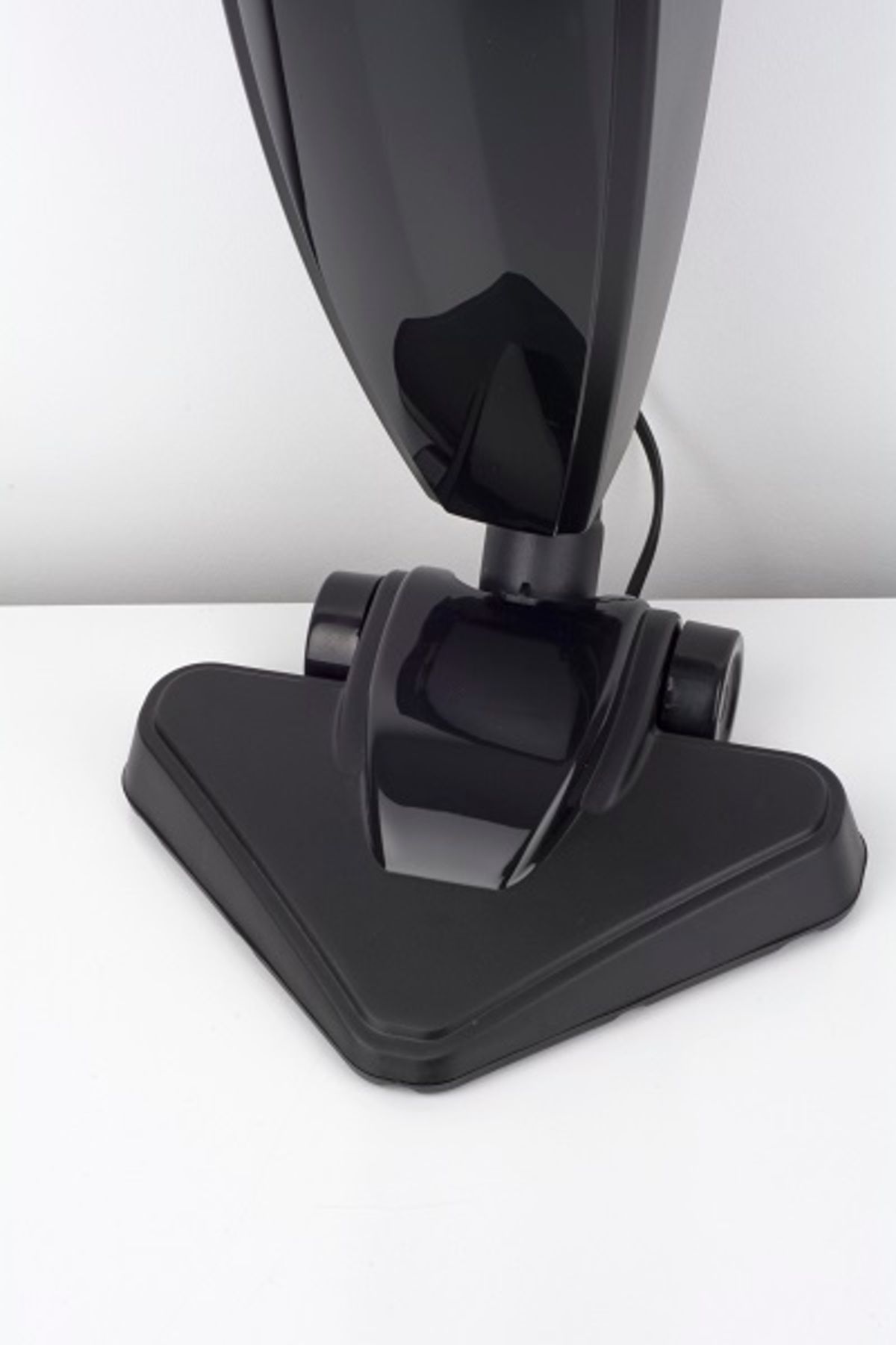 Zilan-Aspirator vertical ZILAN ZLN-1235,Negru Putere 800W, Fara sac, Recipient praf 2L, 5