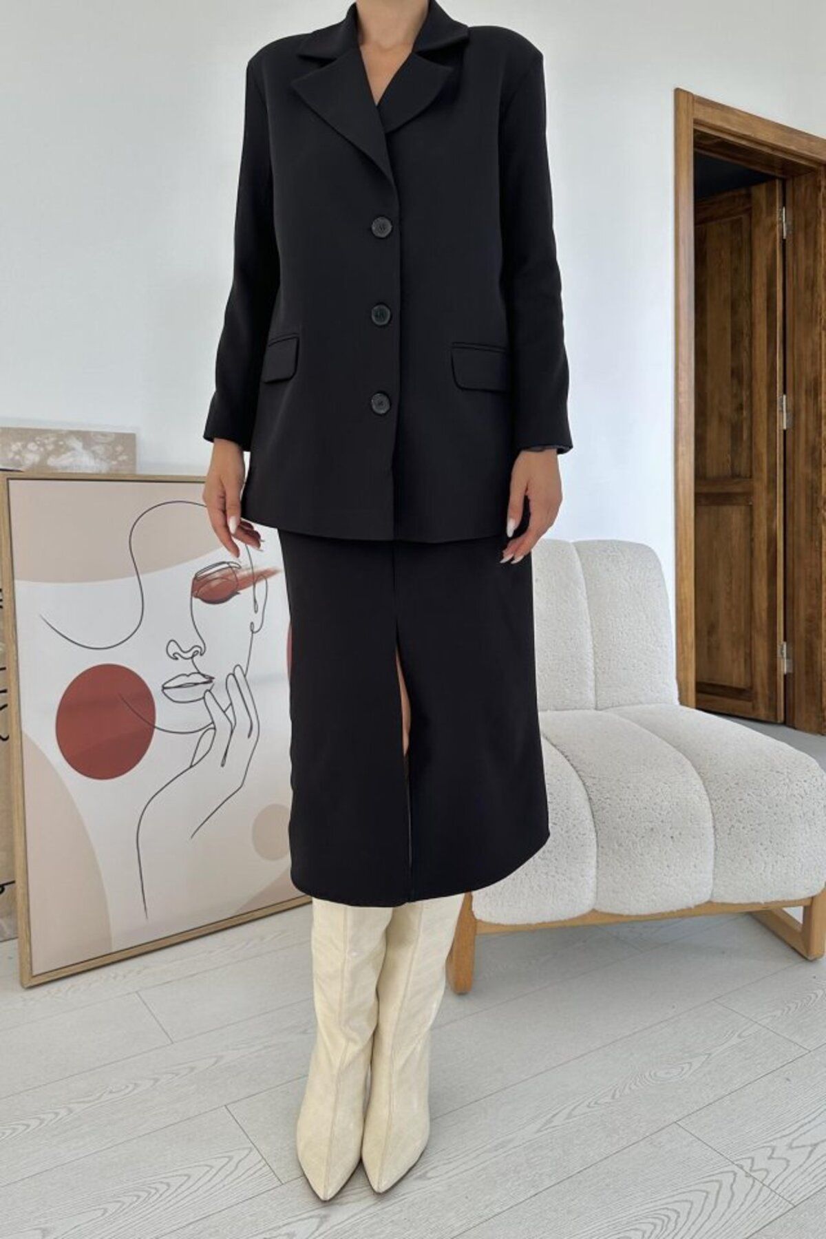 Femella Women Fashion Siyah Düğmeli Ceket Ve Etek Takım