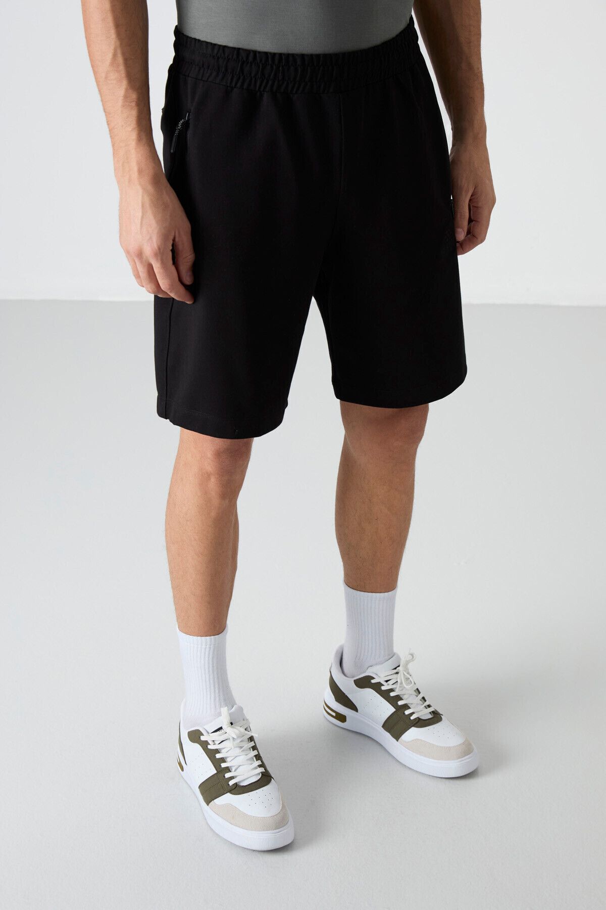 TOMMY LIFE-Black Hidden Zipper Back Pocket Lace-Up Standard Fit Men's Shorts - 81136 4