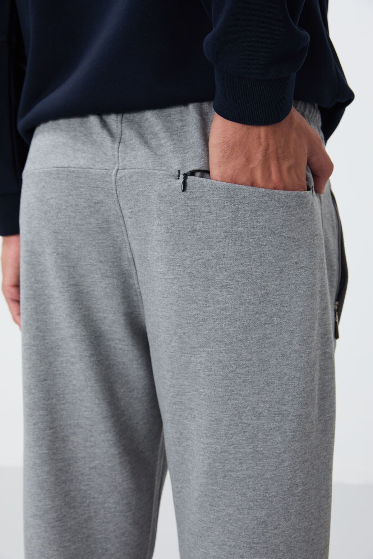 TOMMY LIFE-Ανδρικό παντελόνι φούτερ - Γκρι MElangE, ZippEr PockEt, Skinny Fit, Classic leg - 84669 5