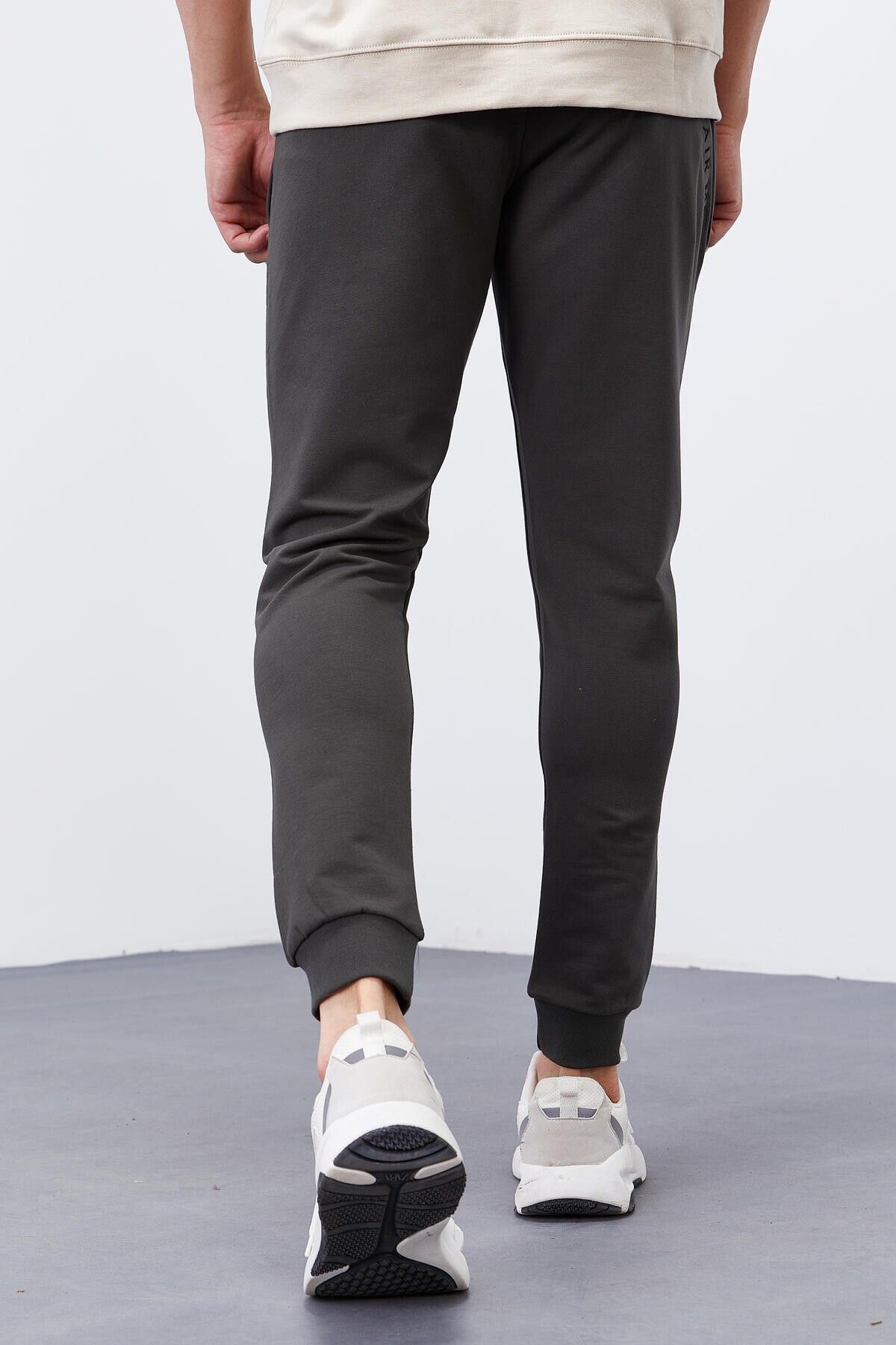 TOMMY LIFE-Khaki Zipper Pocketed Narrow Mold Jogger Men's Tracksuit Bottom - 84343 7