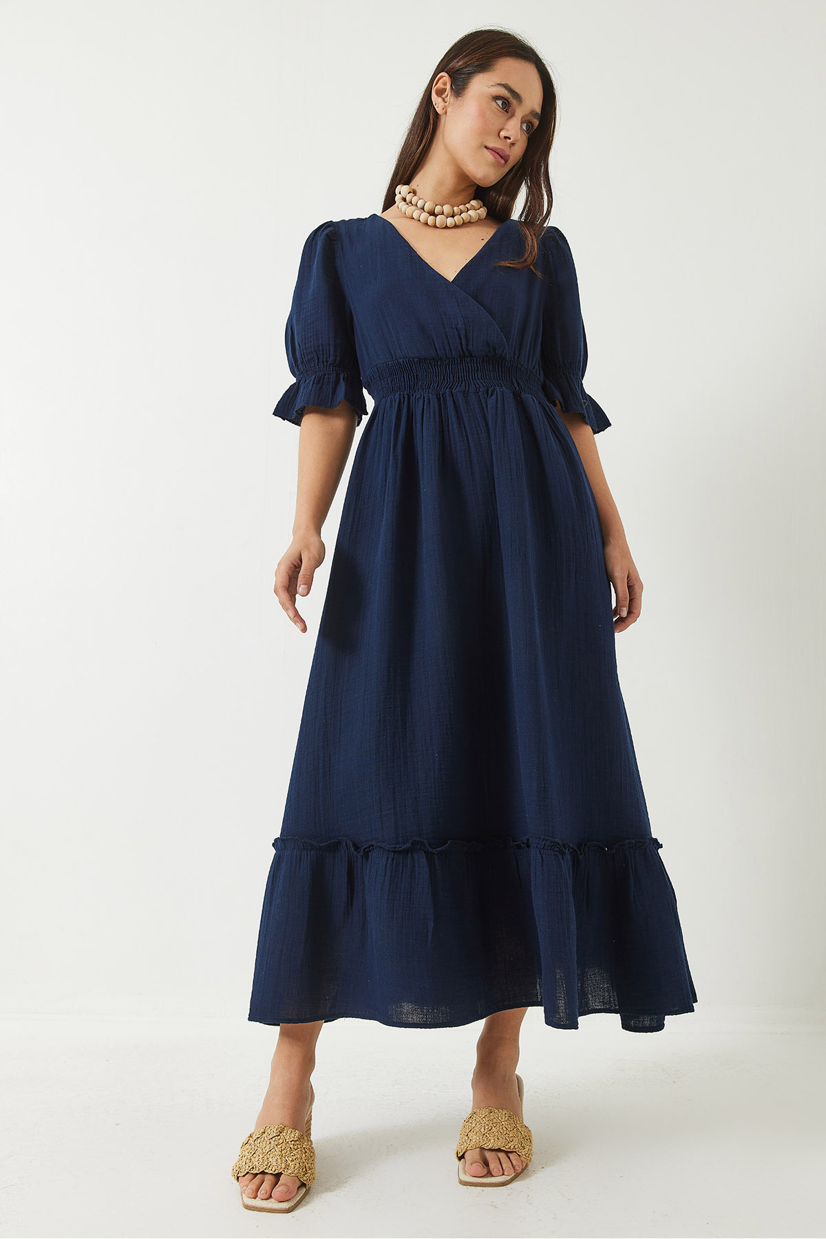 LUCCI V-Neck Textured Midi Dress with Elastic Detail 3