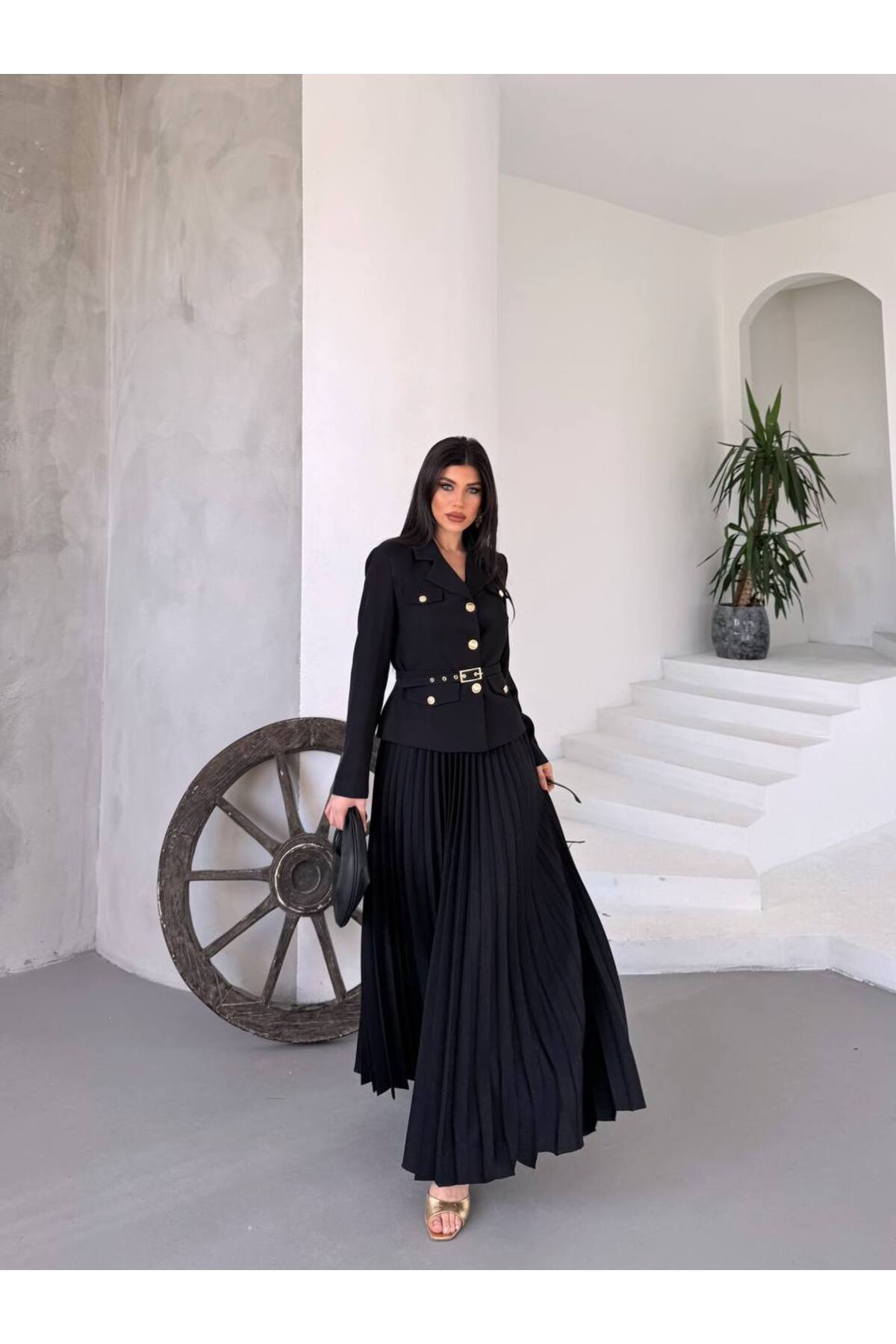 Ensemble Veste et Jupe Premium Noir avec Ceinture et Boutons Dorés - Görsel 4