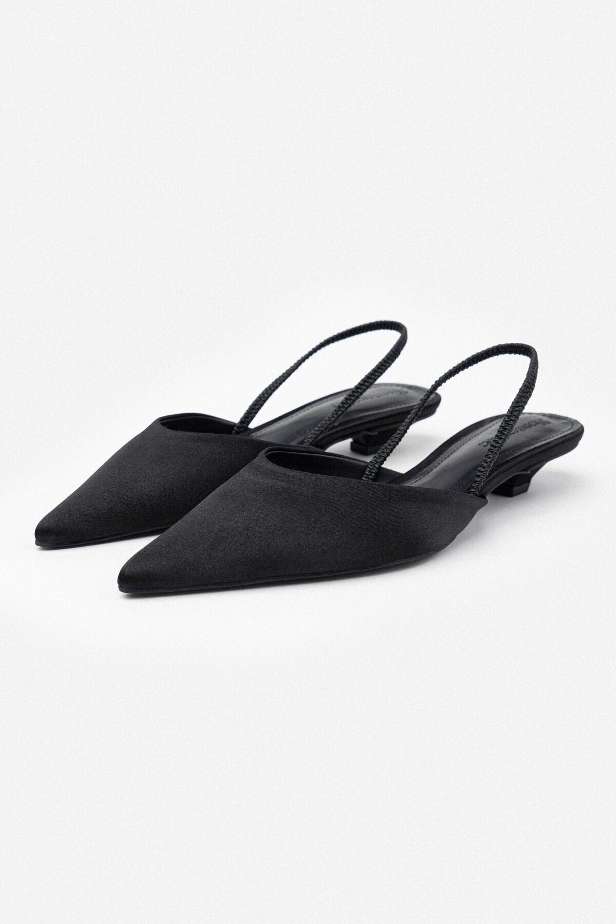 NİŞANTAŞI SHOES-Arty Damen-Ballerinas mit schwarzem Satin-Gummi-Detail und spitzer Zehenpartie und kurzem Absatz 6