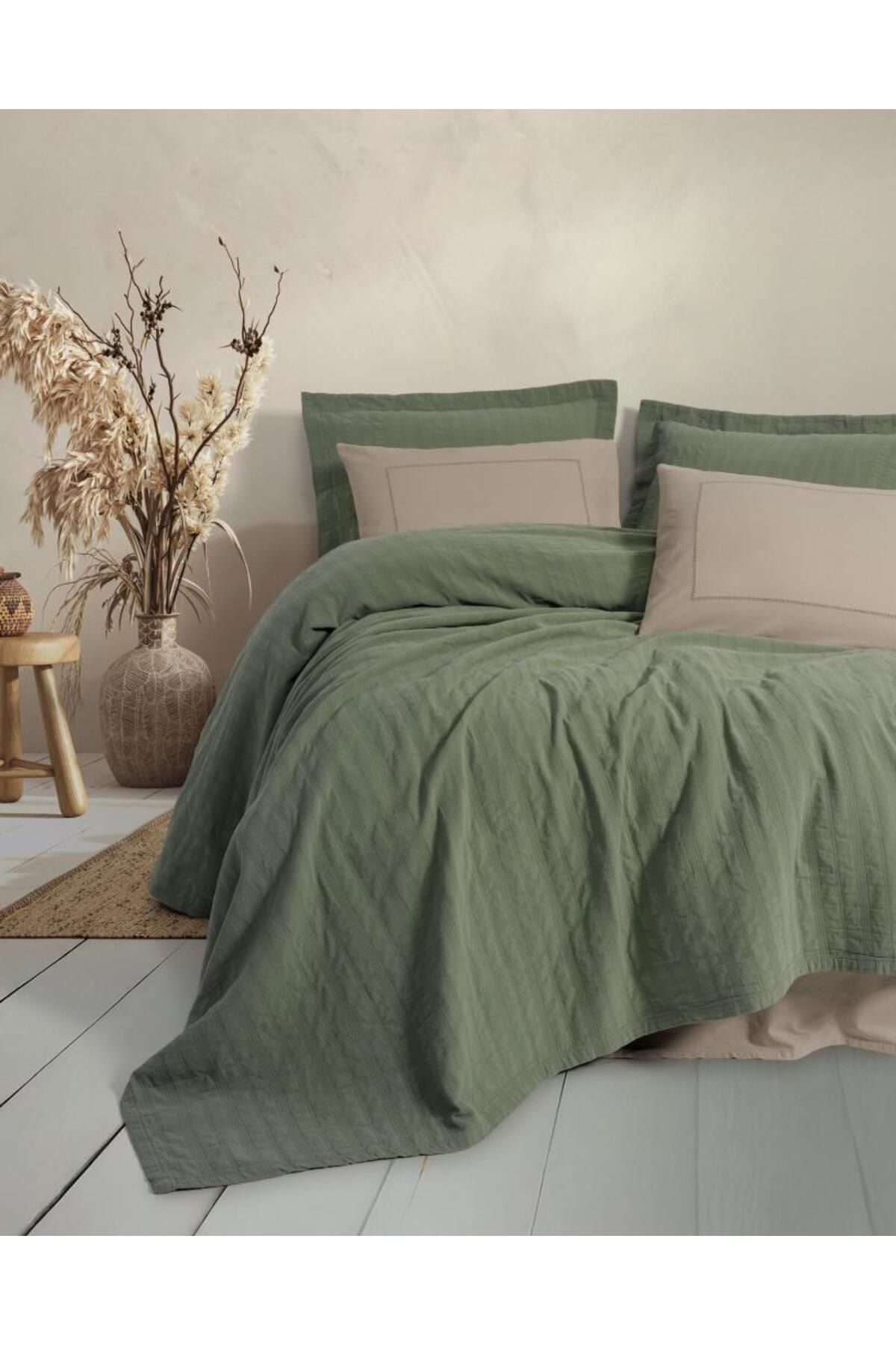 Cotton Box Çift Kişilik Yatak Örtülü Pike Takımı Natura Vilo Yeşil
