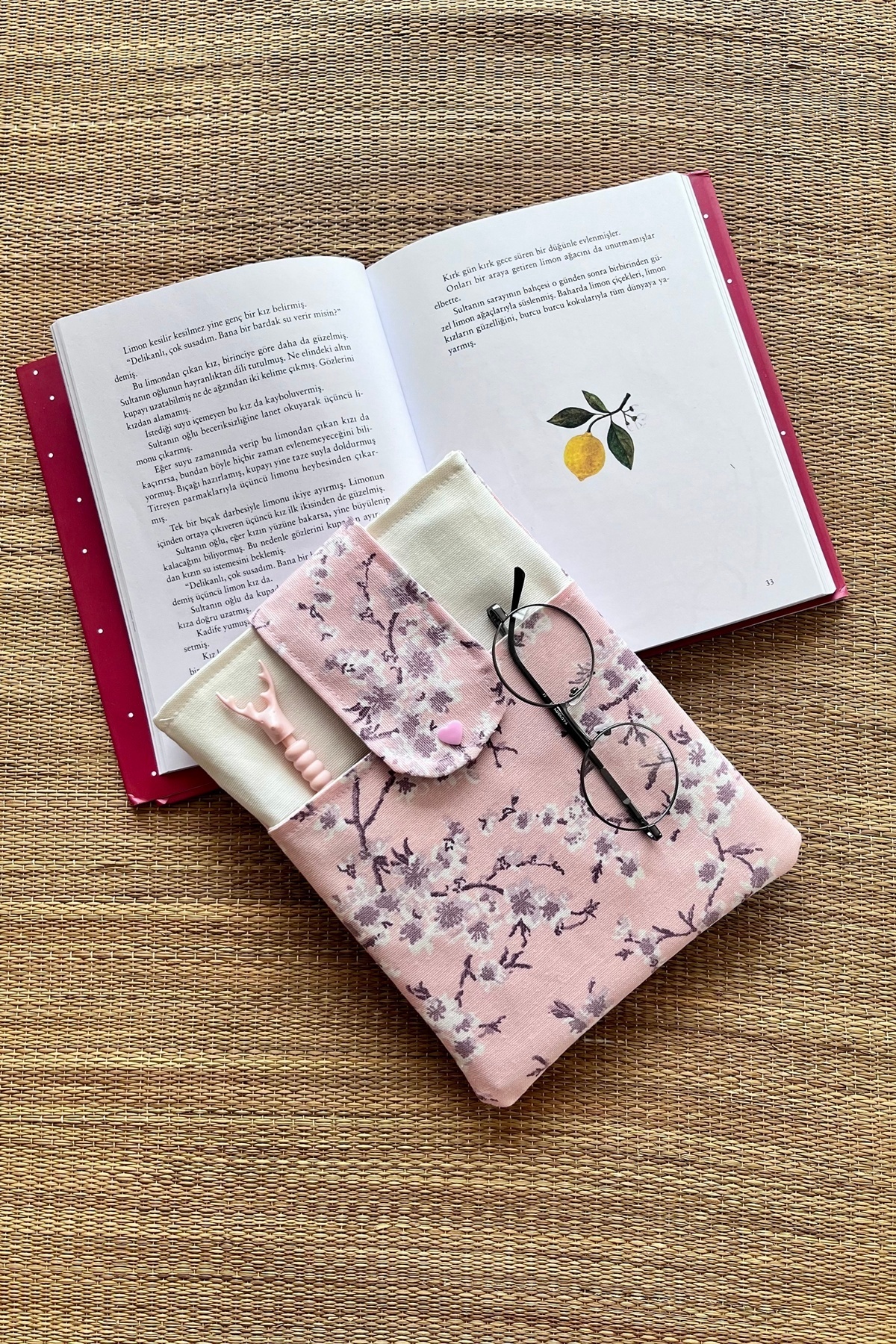 Outlet Çarşım Sakura Cepli Keten Kumaş Kitap Kılıfı Kitap Sever Hediyesi
