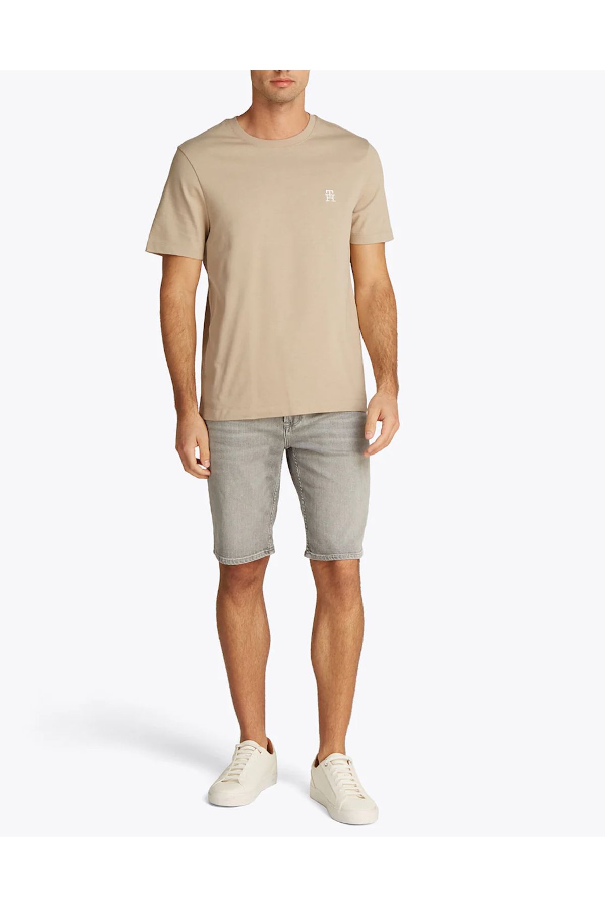 complete the look image