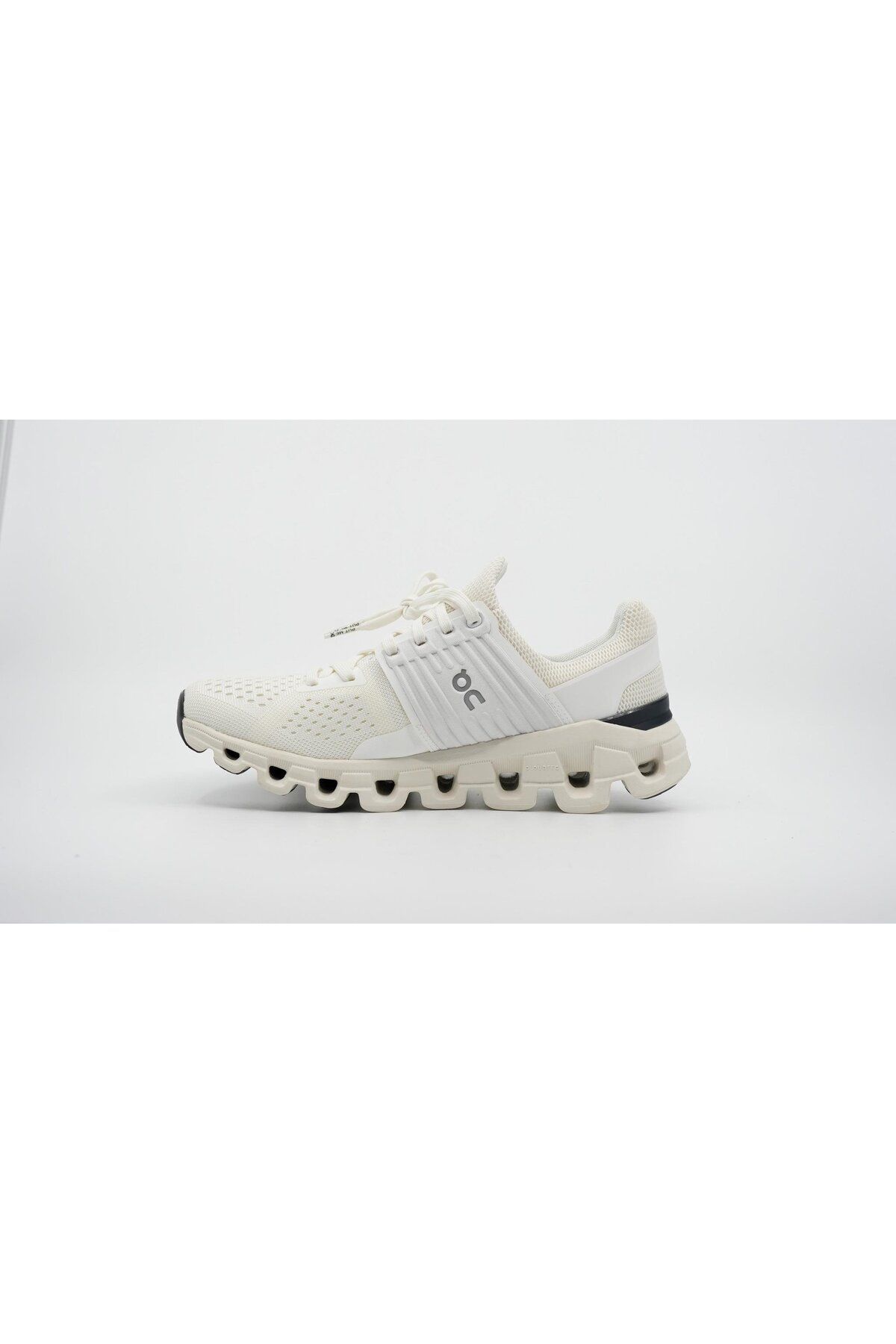 On Running-Cloudswift 2 White Men 41.98926 3