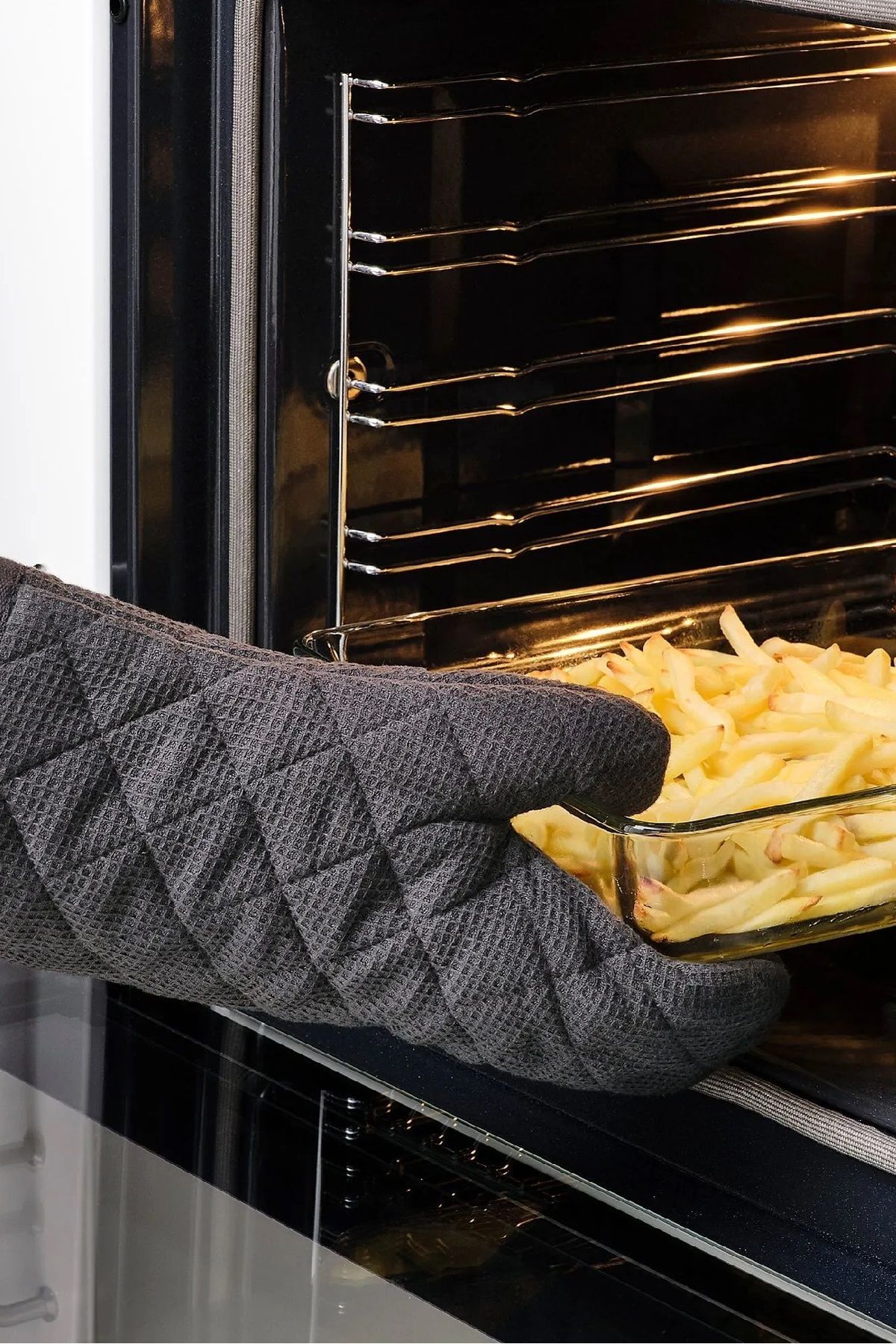 IKEA-طقم قفازات الفرن والمقبض باللون الرمادي 3