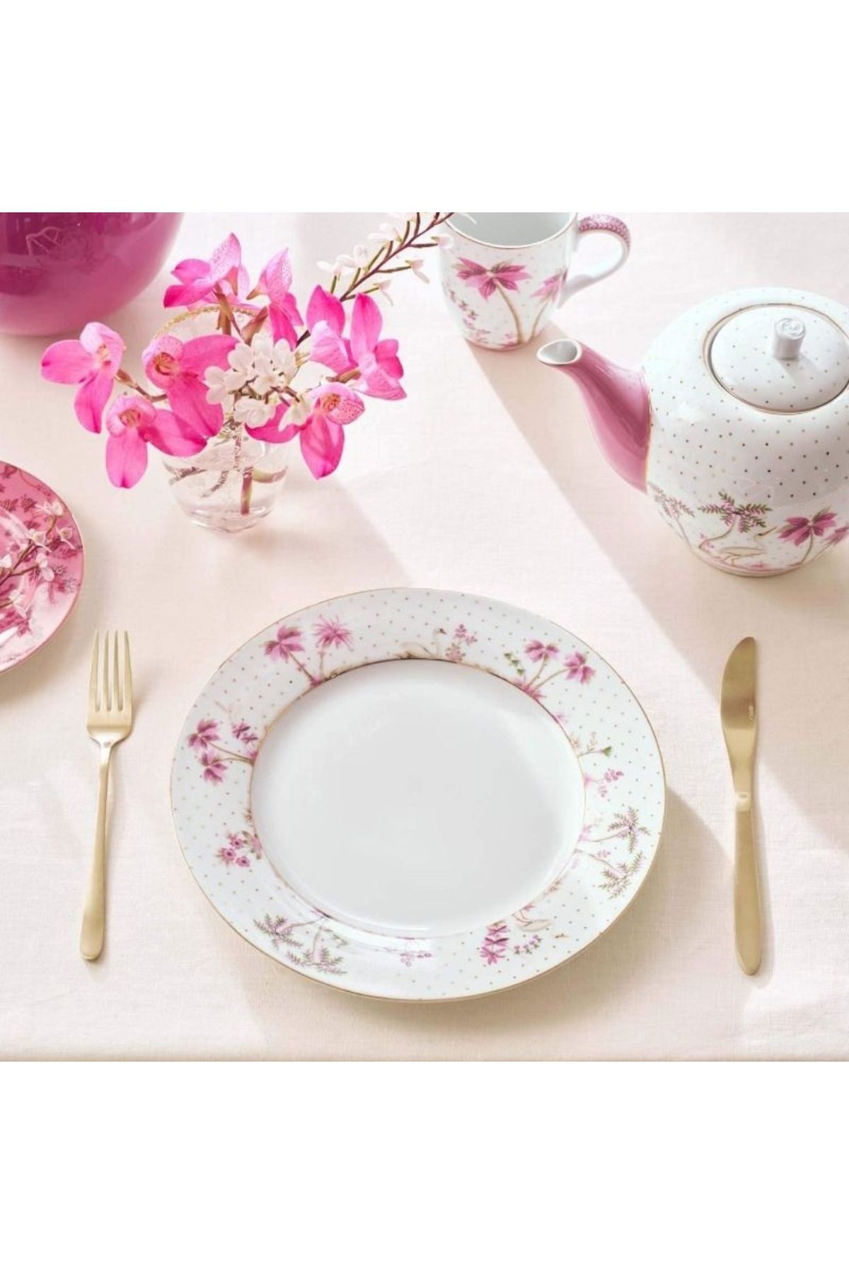 Pip Studio-Porcelain plate, Pip Studio, Dots Gold Pink, 26.5 cm, Jolie collection 3