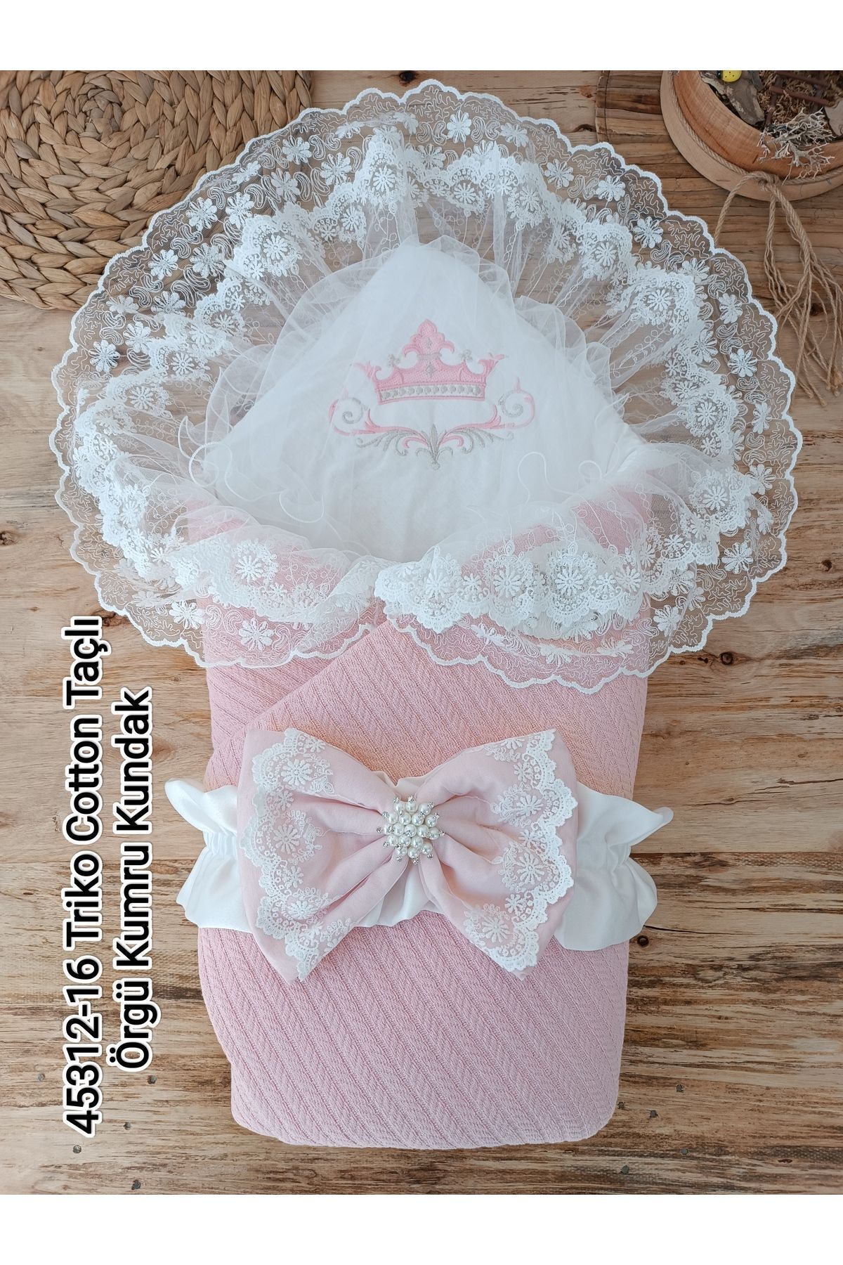 Tomuycuk Pudra Triko Örgü Kız Bebek Batttaniyesi Kundağı Dantelli Yenidoğan Hastane Çıkışı Hediyelik fotoğrafı 6 (önizleme)