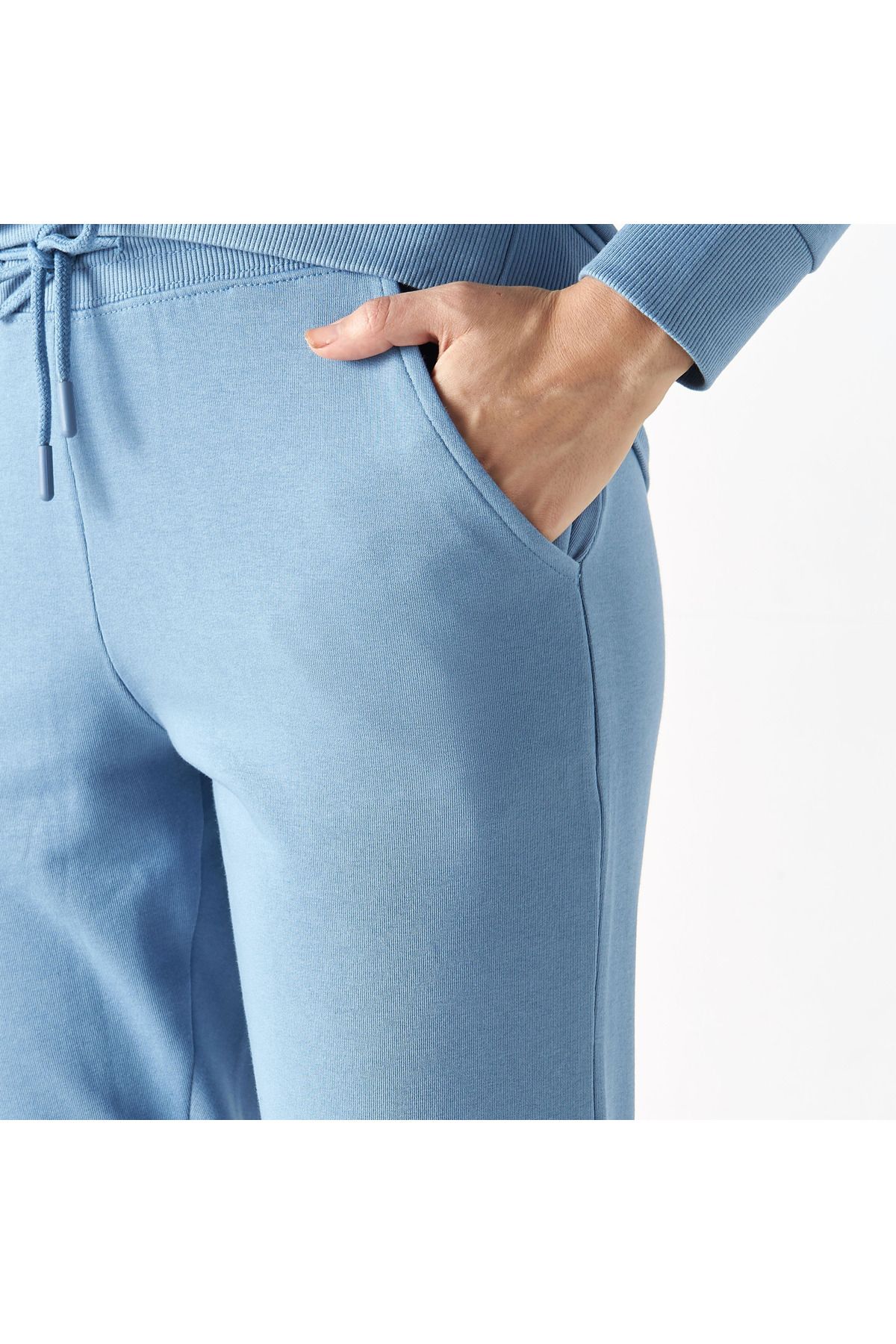 FAV-Joggers with Drawstring Closure and Pockets 4