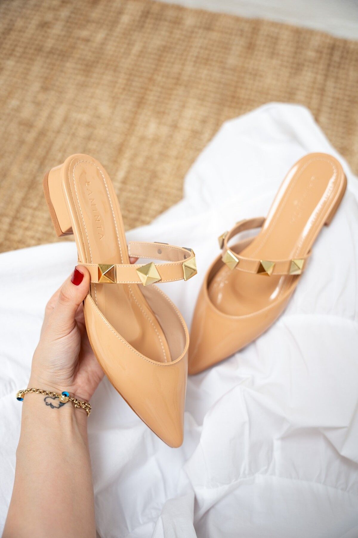 LAMİNTA-Ricco Nude Patent Leather Women's Slippers with Staple Detail 2