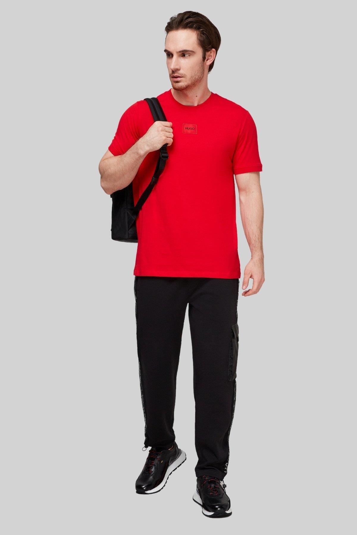 هوگو تی شرت مردانه طرح لوگو طرح دار قرمز
