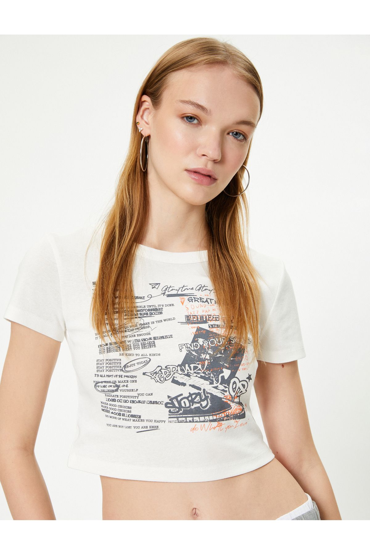 Koton Yeni Sezon Crop Baskılı Tişört Kısa Kollu Bisiklet Yaka Slim Fit Pamuklu
