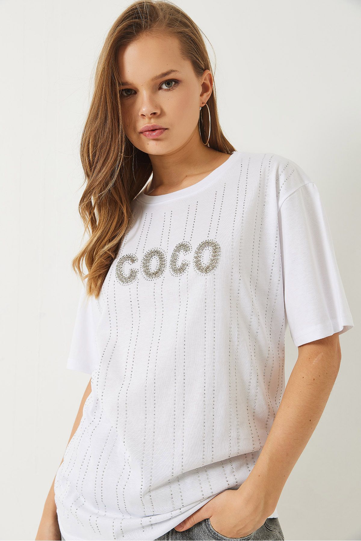 Bianco Lucci-Tricou cu mânecă scurtă cu decolteu și cu imprimeu cu piatră 60283035 2