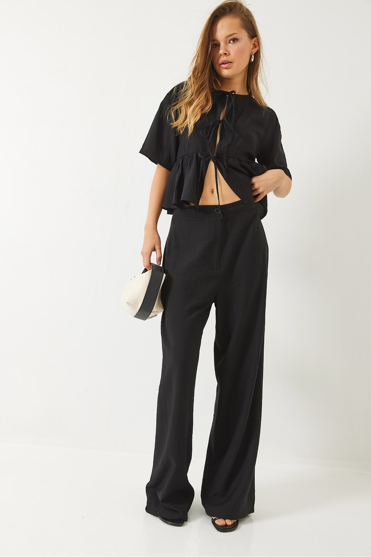 LUCCI Textured Two-Piece Coord Set with Ruffle Detail 4