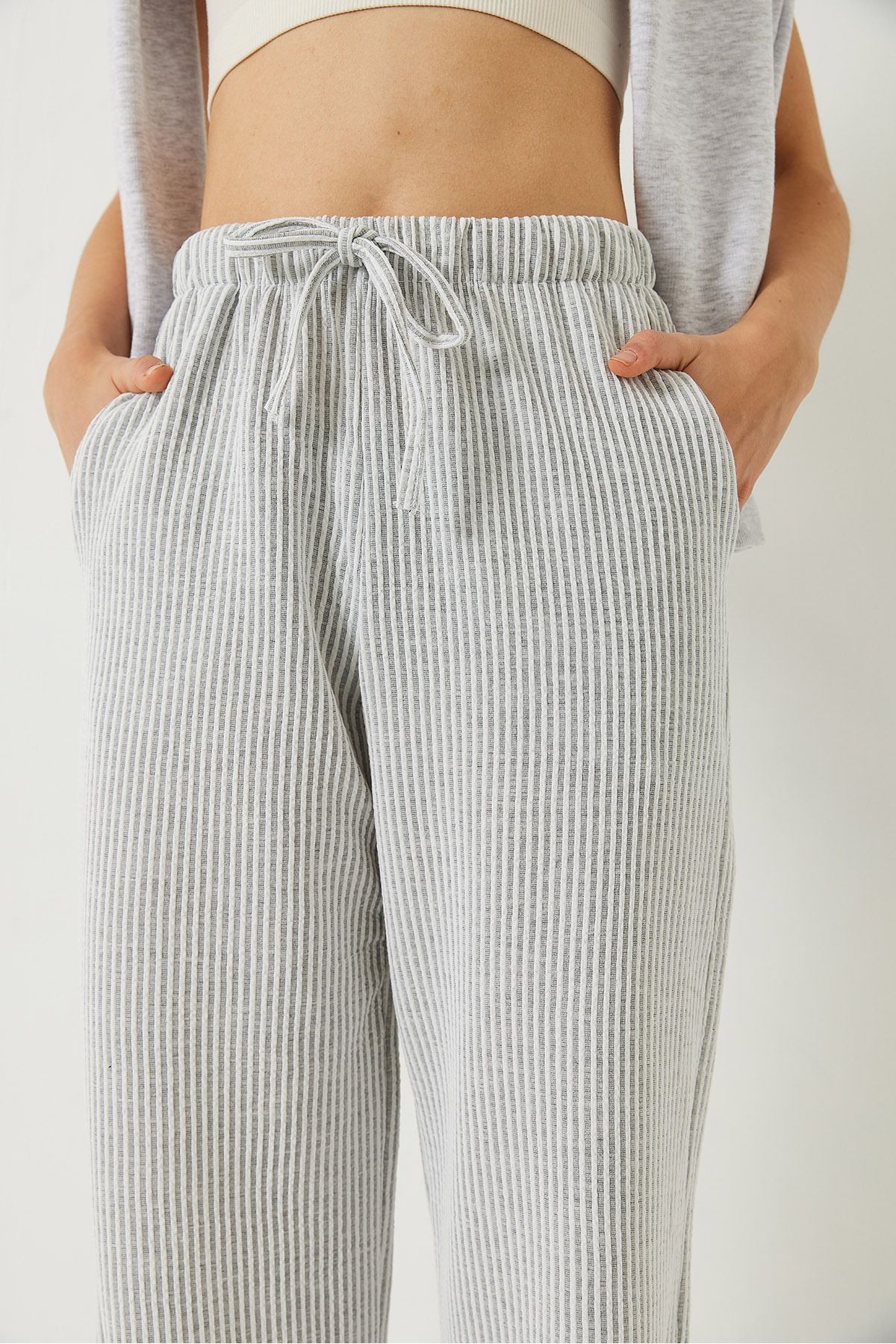 Bianco Lucci-Pantaloni de bază cu buzunare elastice în talie în dungi 60284003 6