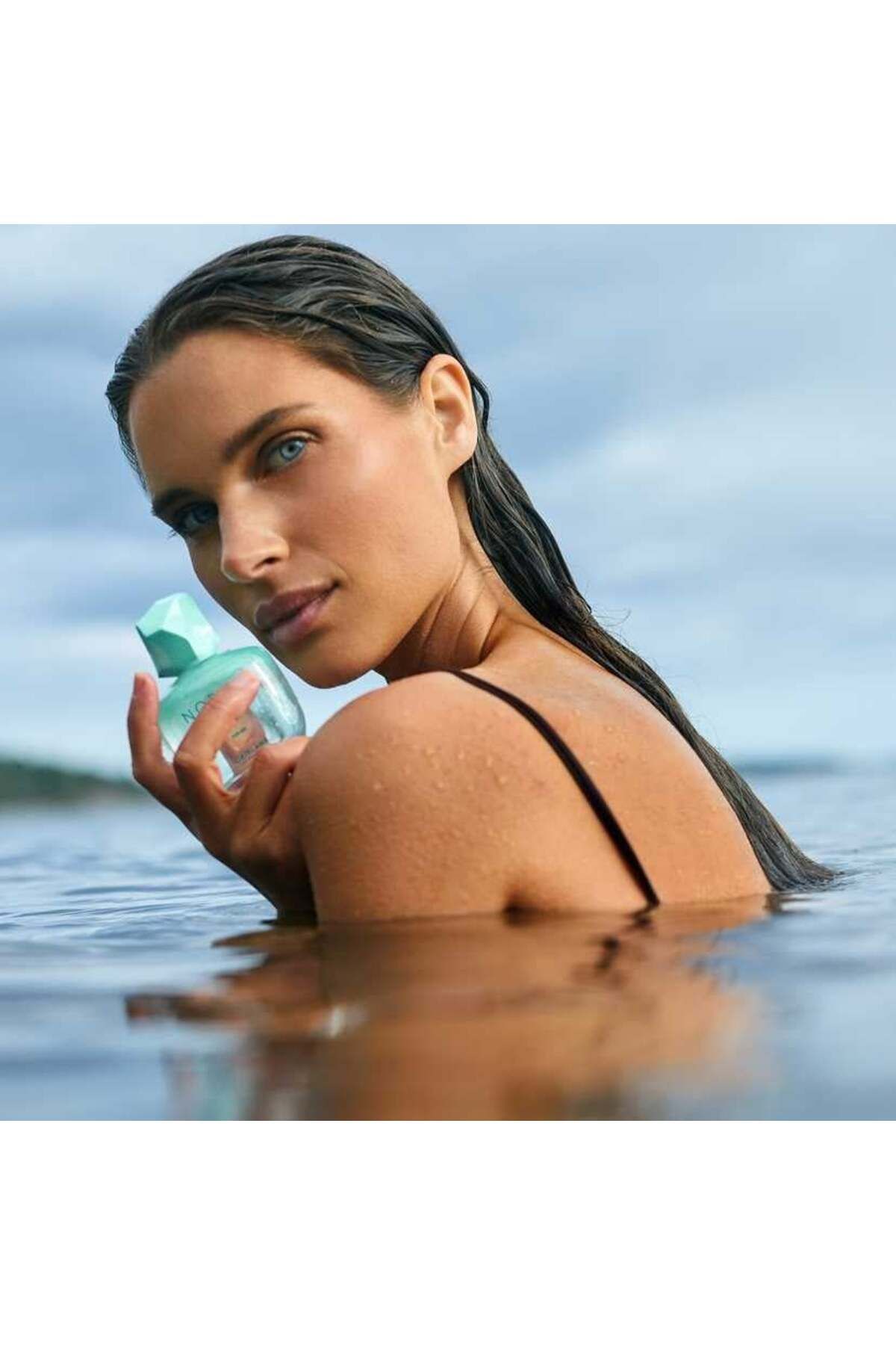 Oriflame-Complete set for Her, Nordic Waters Eau de Parfum 50 ml, Dactylion badge with motivational message 5