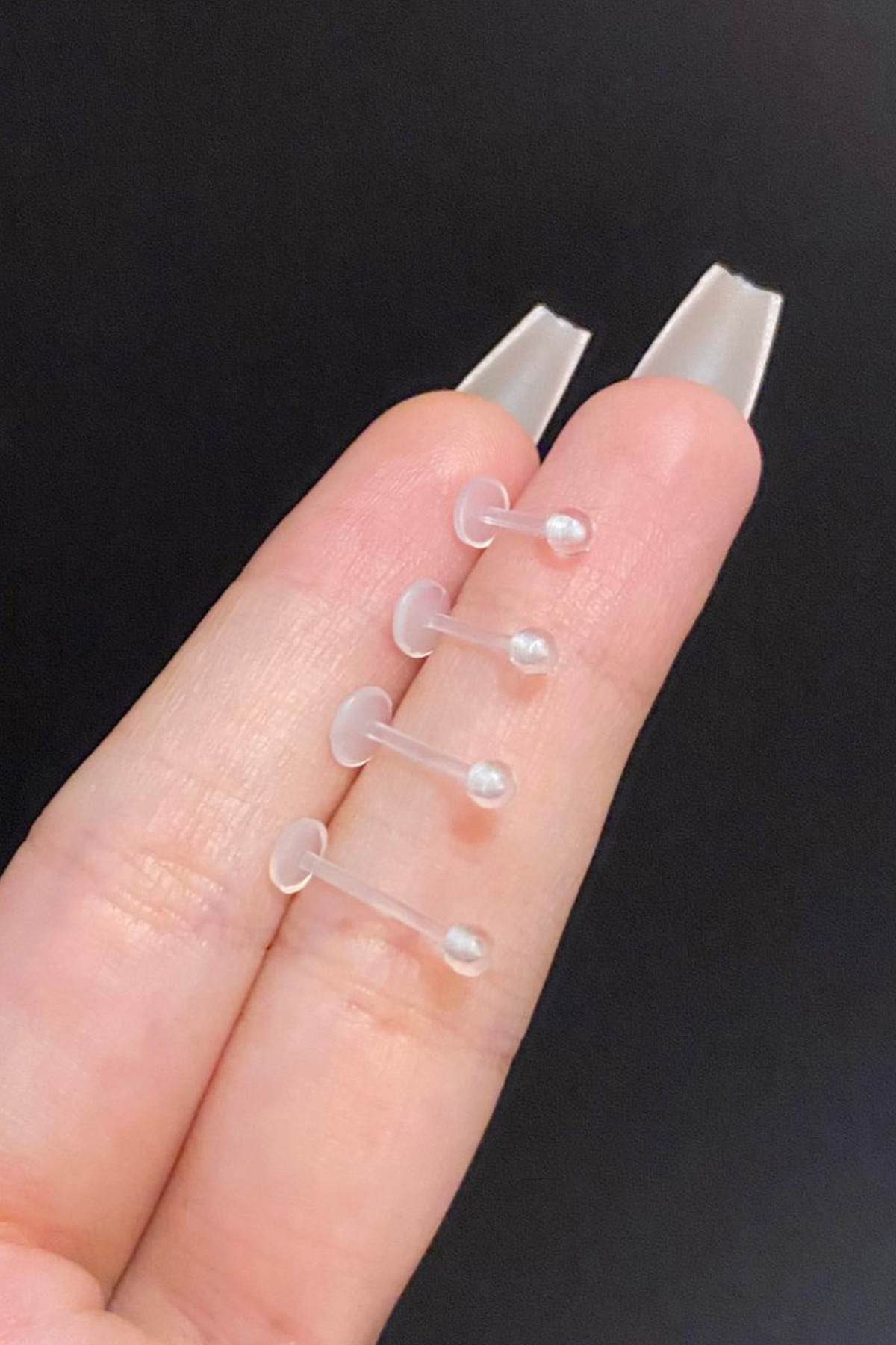 Blisse Piercing Unisex Şeffaf Labret, Tragus, Helix, Kıkırdak Bioplast Piercing görsel 2