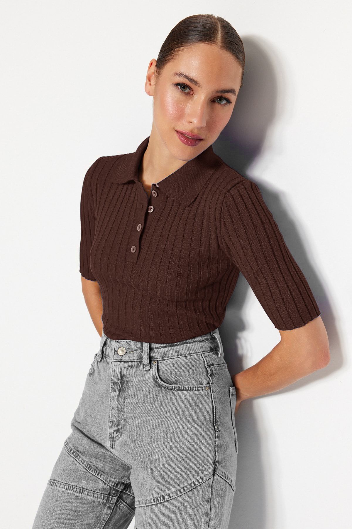 complete the look image