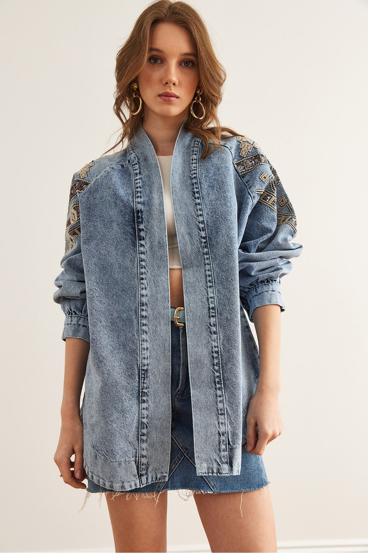 Olalook-Damen Jeansjacke mit geometrischen Pailletten, blauen Pailletten und Paillettenstickerei, detailliert CKT- 19000416 2