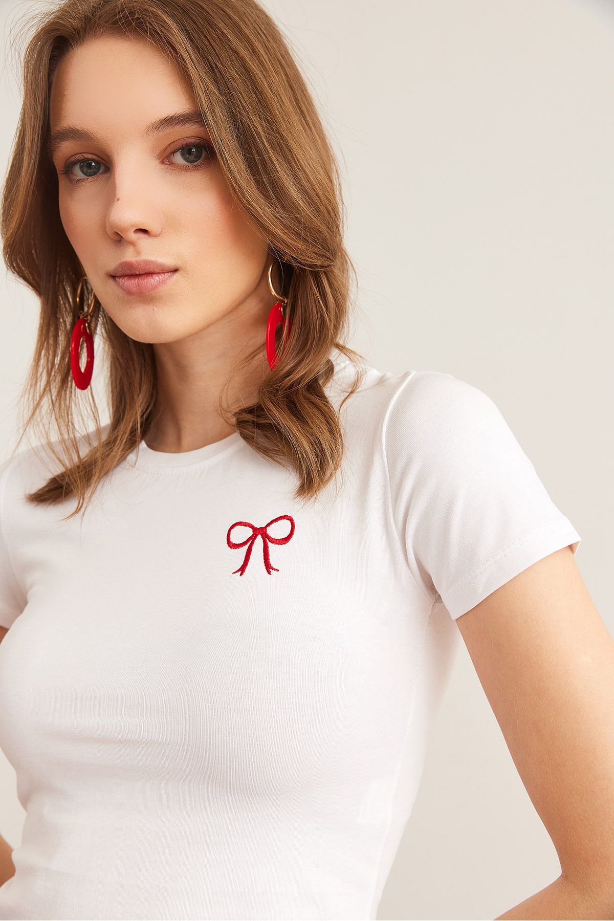 Olalook-Γυναικεία κορδέλα Λευκή Κεντημένη Lycra Crop T-Shirt TSH- 19000862 5