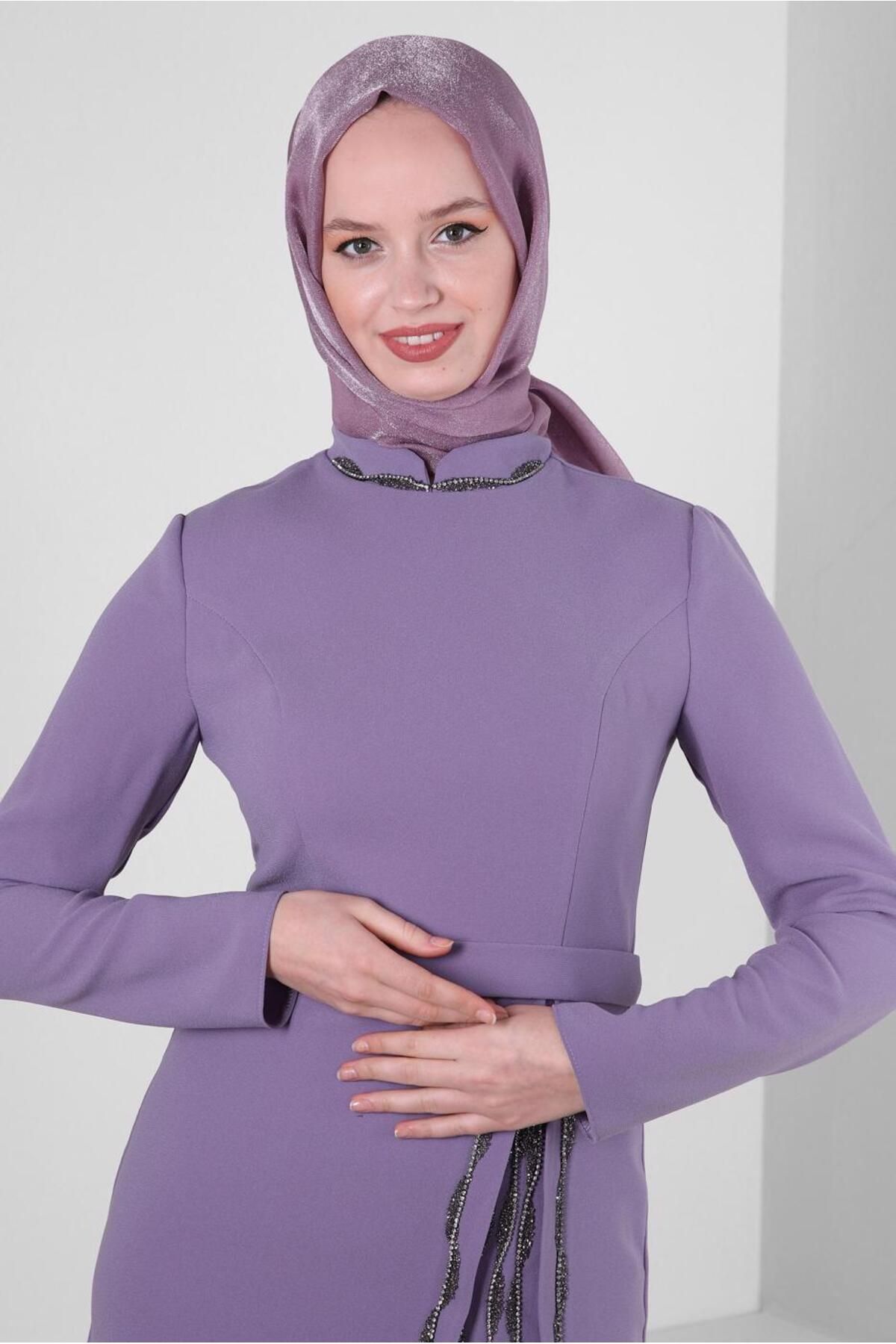 لباس کرپ سنگ دوزی با جزئیات 43544 Alvina