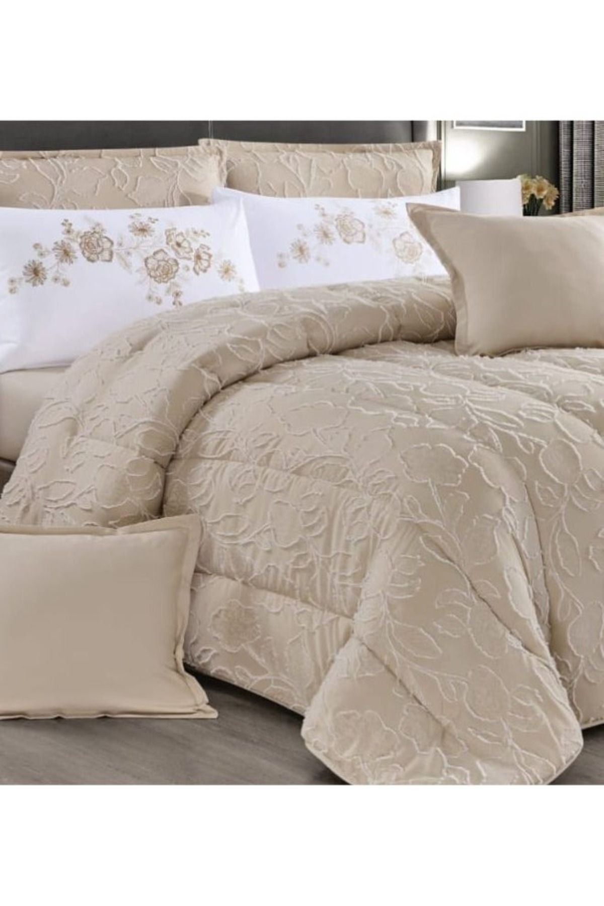 Moon-Luxury Embroidered Jacquard Bedspread, 4 Pieces, 220x170cm, 200x120+35cm, 78x50cm, 78x50+5cm, 6kg 3