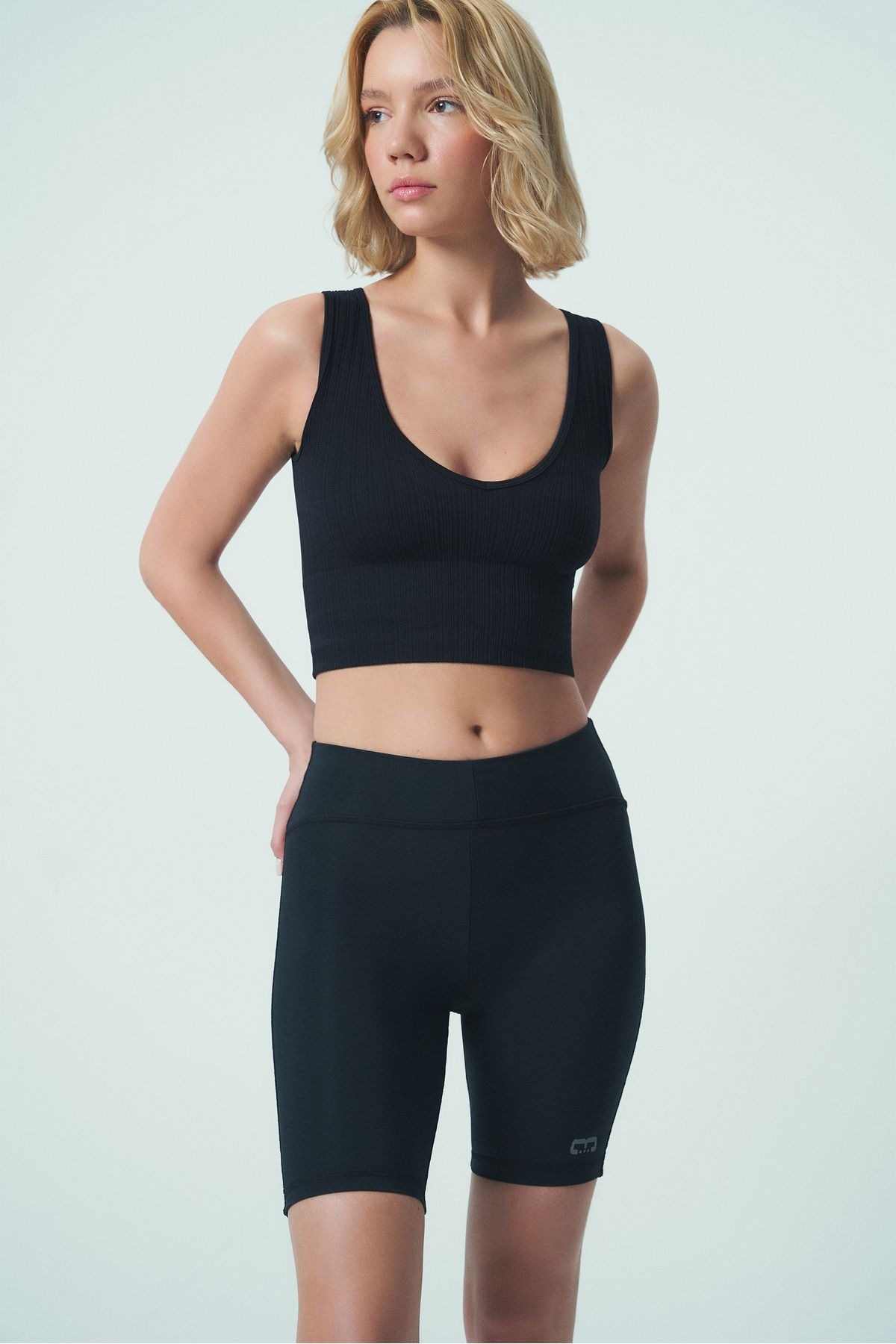 Wear Three Points-Secret Crop 2