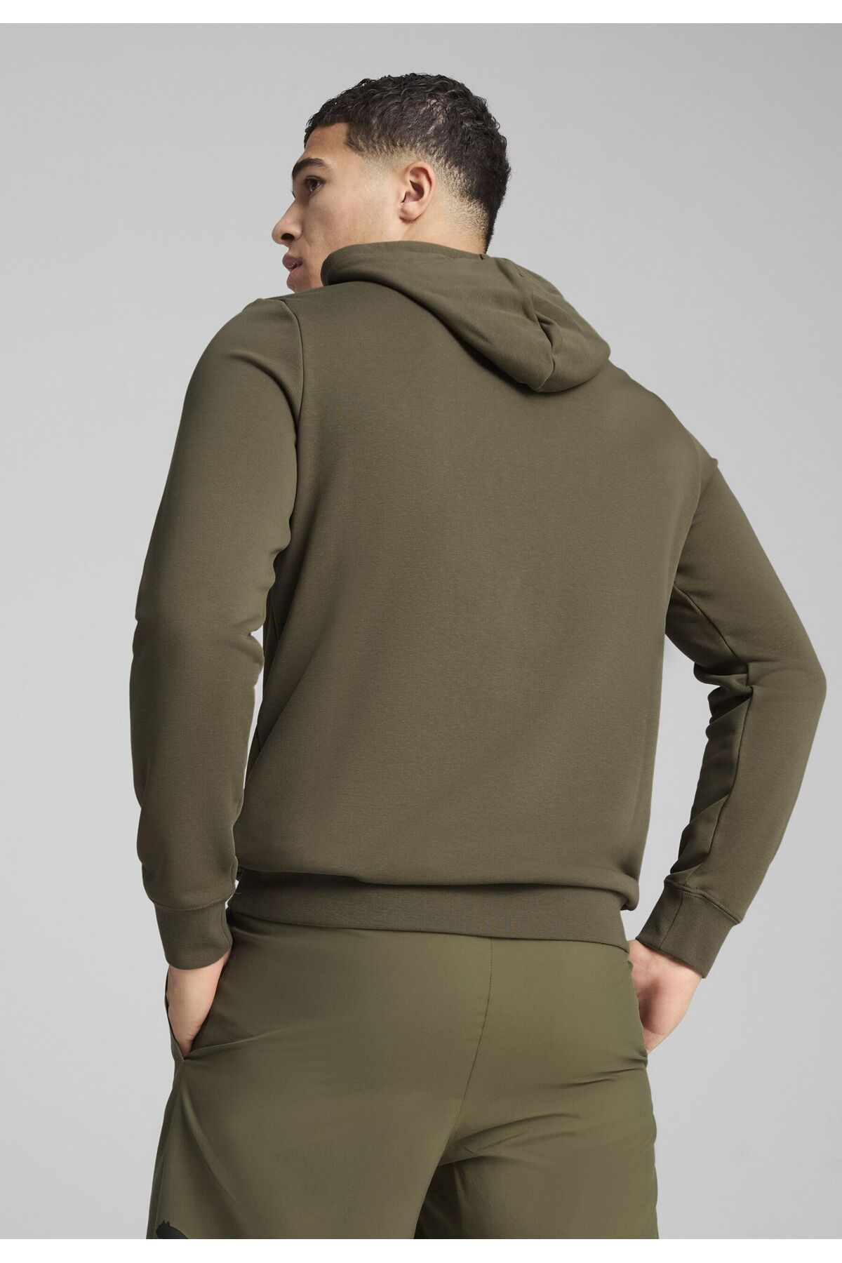 Puma-Pánská mikina s kapucí Essentials 2 Barva č. 1 8