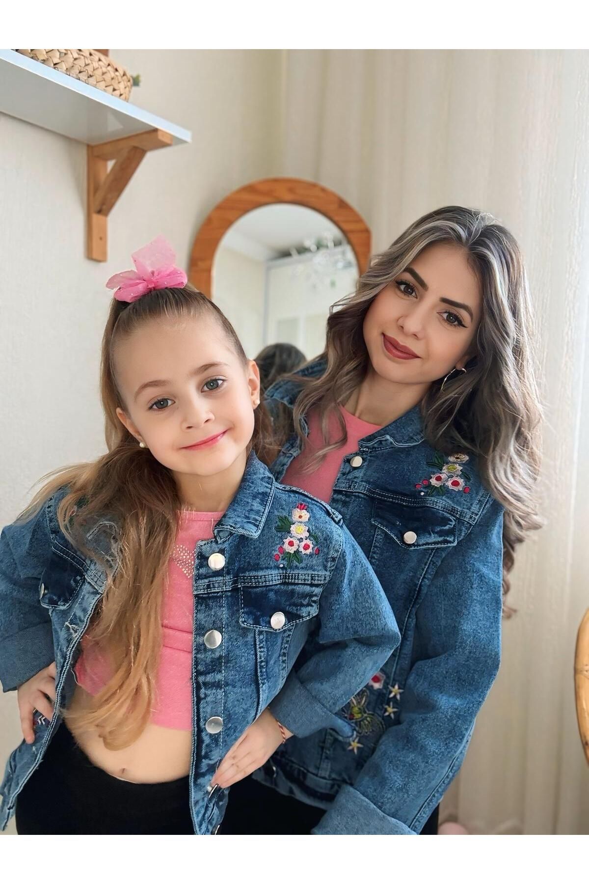 Anne Kız Çiçek Nakışlı Kot Ceket Mont (TEK ÜRÜN FİYATIDIR)