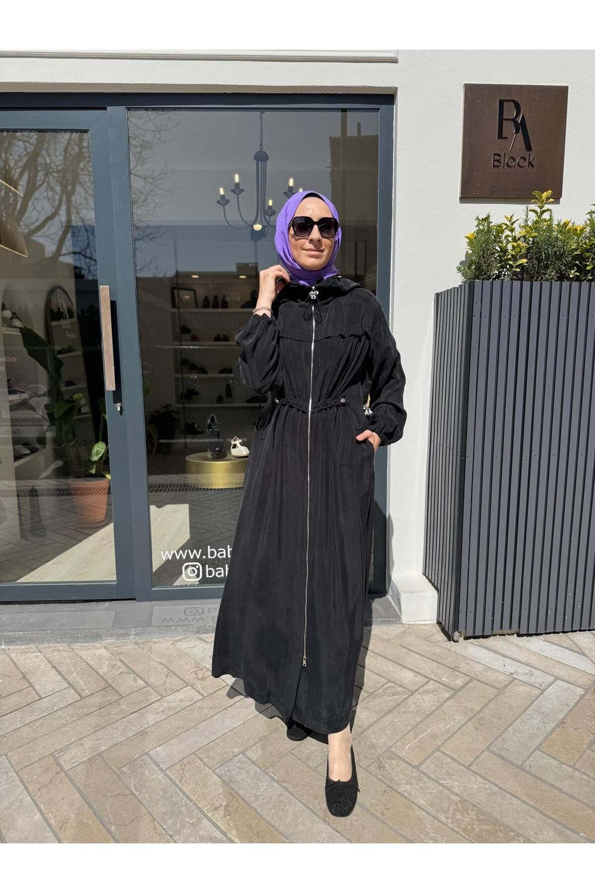 MissWhence Yakası Ve Beli Sıkmalı Kadın Cupro Pardesü Siyah