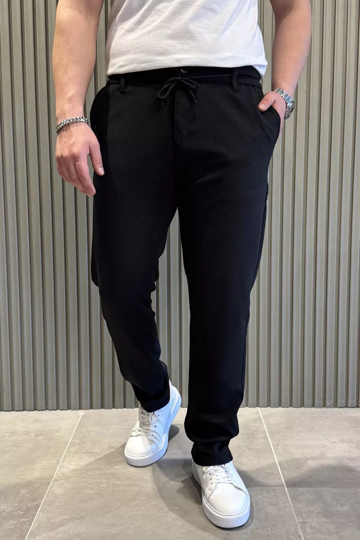 MİSHAR İTALİA Siyah Bel Bağcıklı Jogger Erkek Pantolon