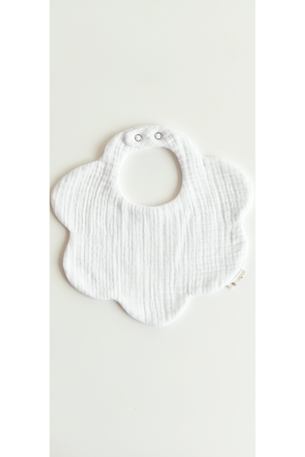 O&G Collection Çiçek 4'lü %100 Pamuklu Organik 8 Katlı Müslin Bebek Salya Önlüğü /Nikel Free Çıtçıt fotoğrafı 5 (önizleme)