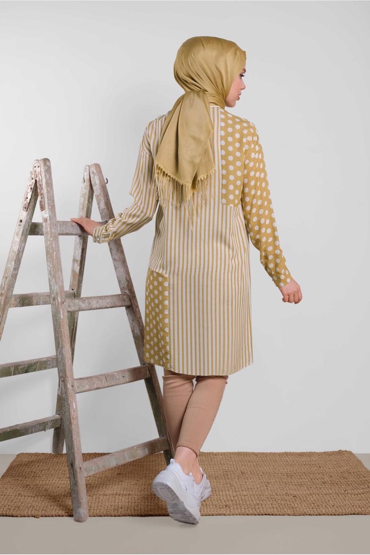Alvina-4427 Model - Striped and Polka Dot Patterned Tunic 4