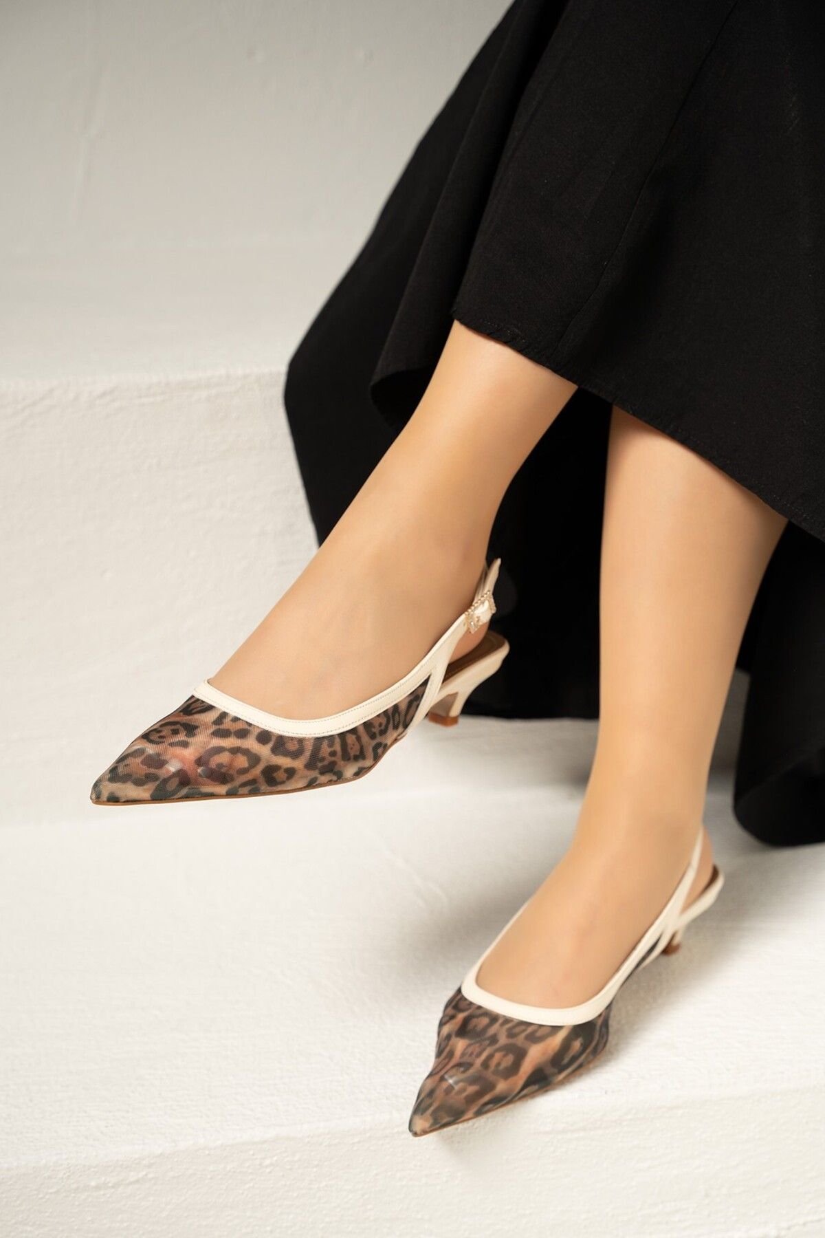 LAMİNTA-Front Ecru Transparent Leopard Patterned Women's Heeled Shoes 1