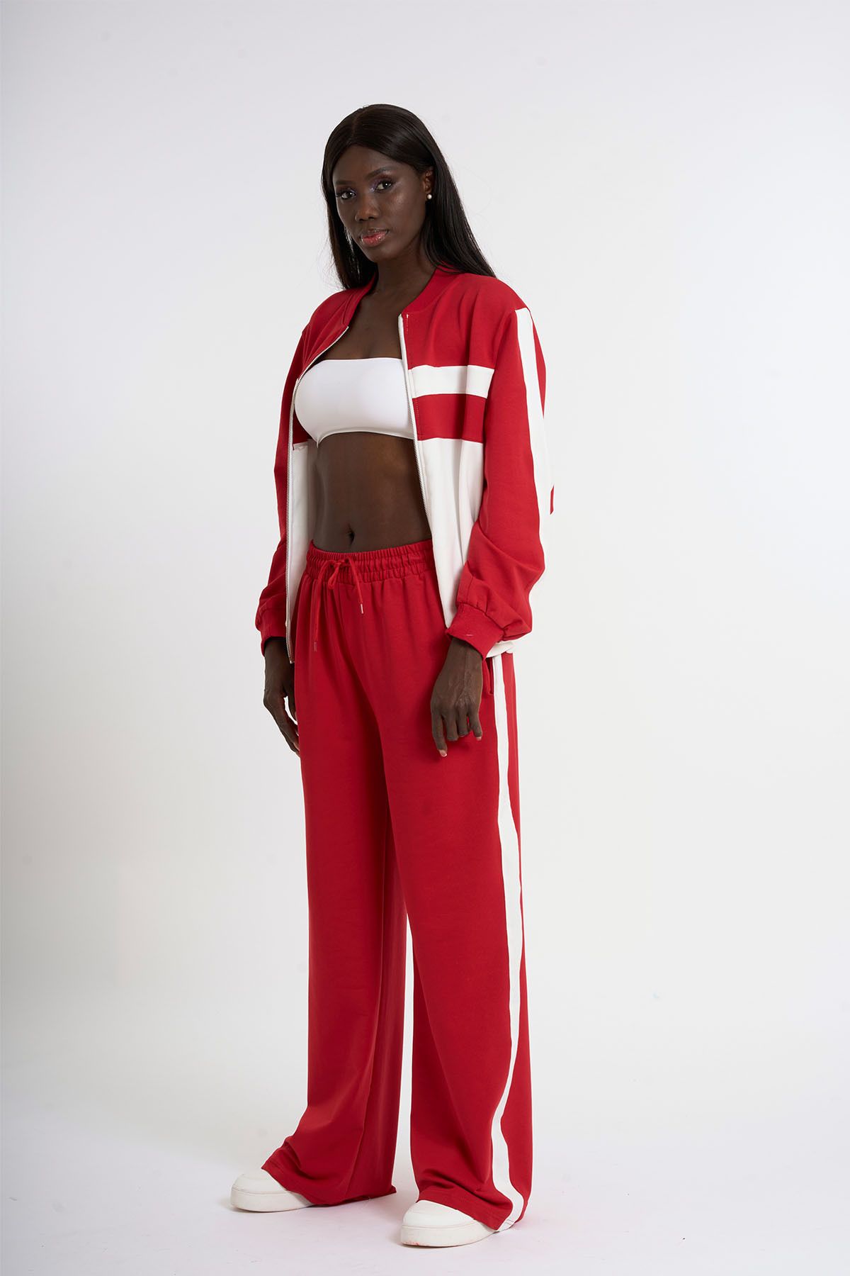 HANIQA-Stripe Detailed Tracksuit Set 4