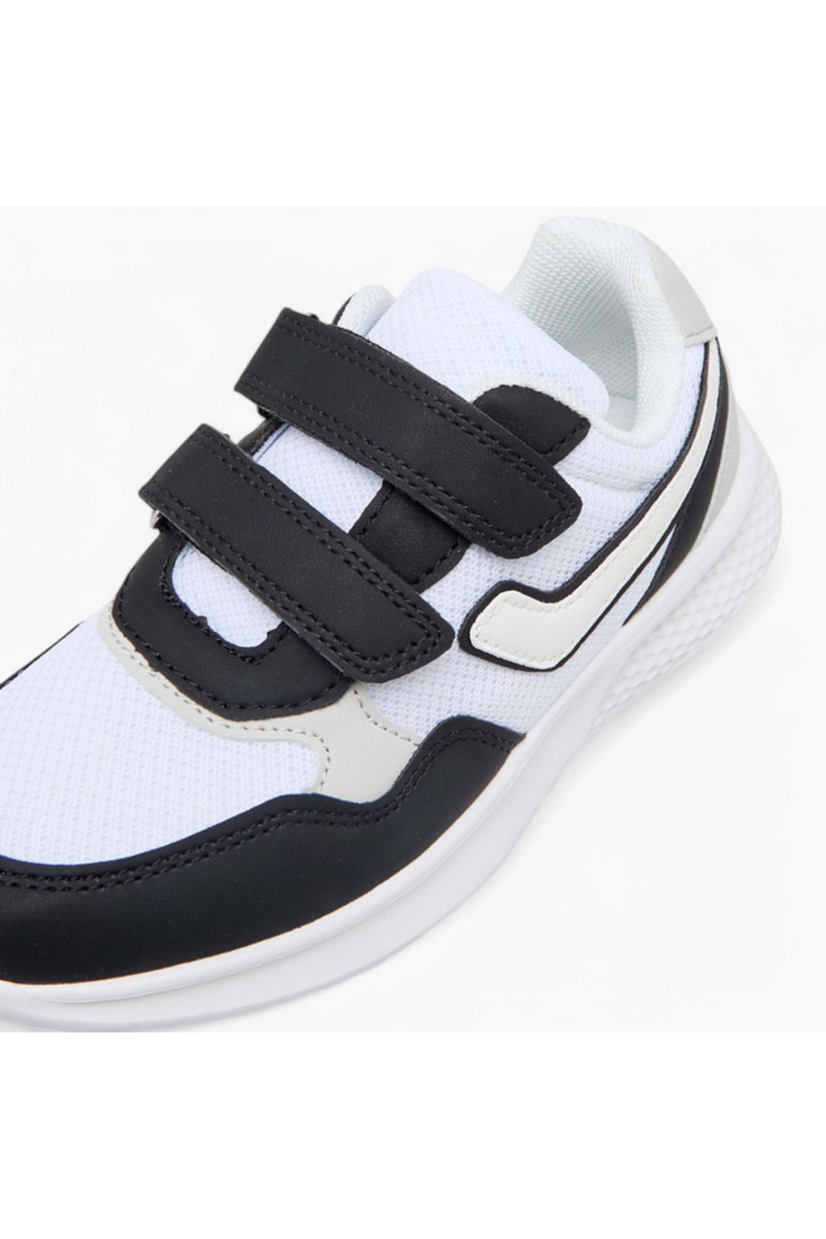LBL by Shoexpress-Colourblock Sneakers with Hook and Loop Closure 5