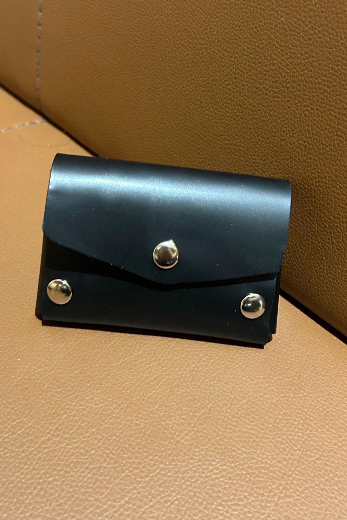 کیف پول مردانه و زنانه یکپارچهسازی با سیستمعامل یکپارچه مدل چرمی RIVET RETRO هدیه KEYCHAIN NorthStyle
