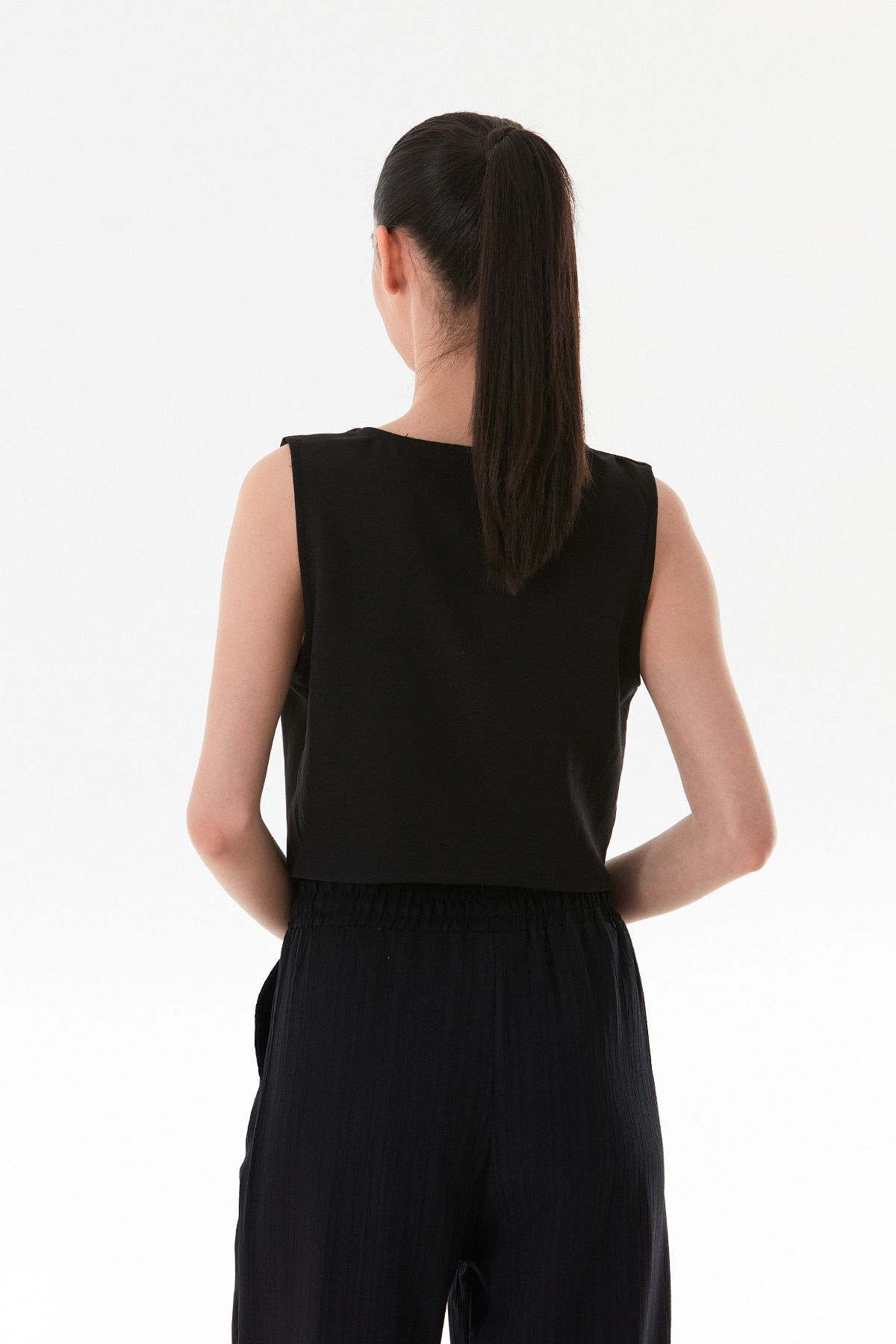 Fulla Moda-Buttoned V-Neck Vest 5