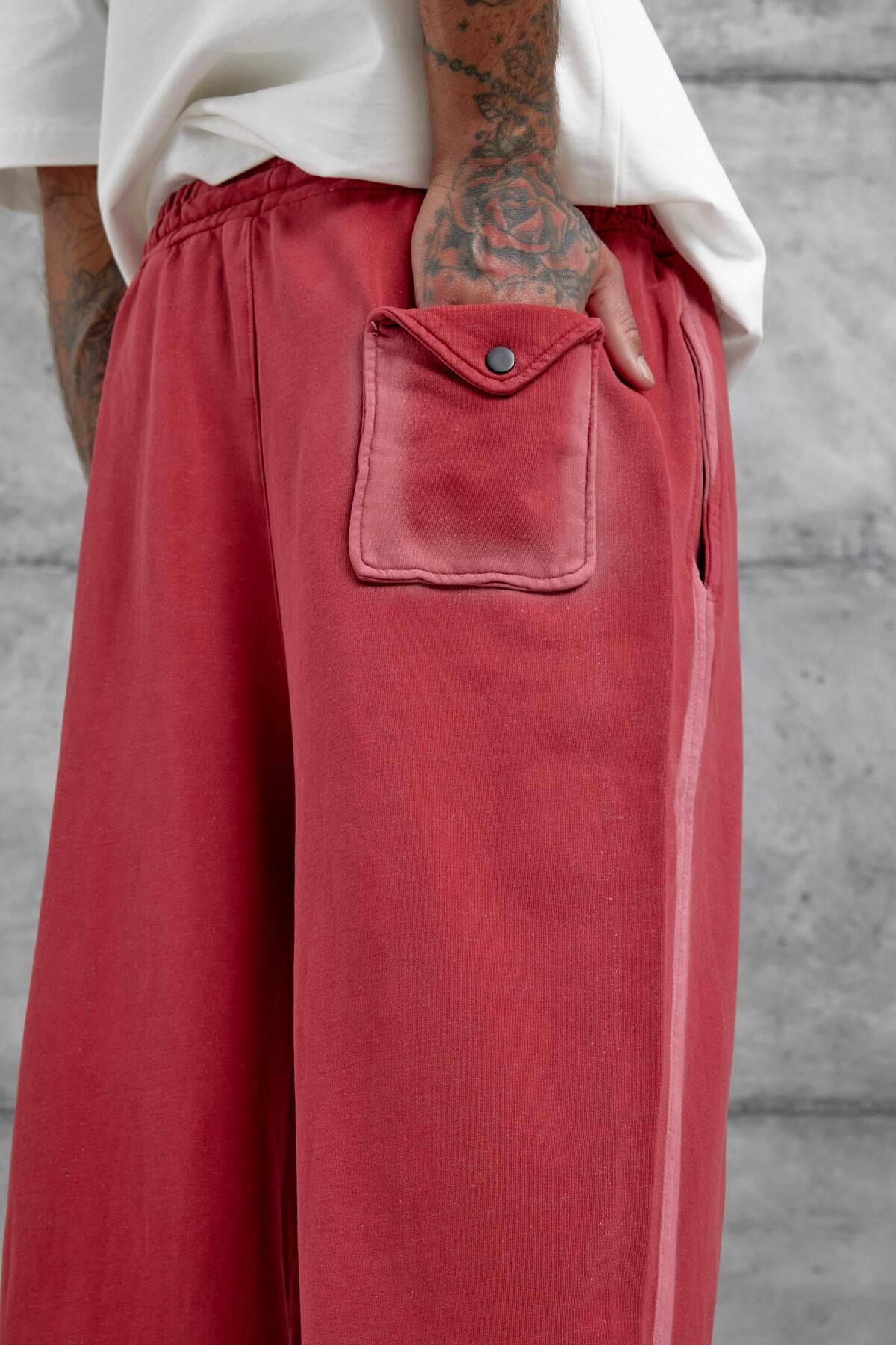 NOMARC-Red Elastic Washed Baggy Sweatpants 5