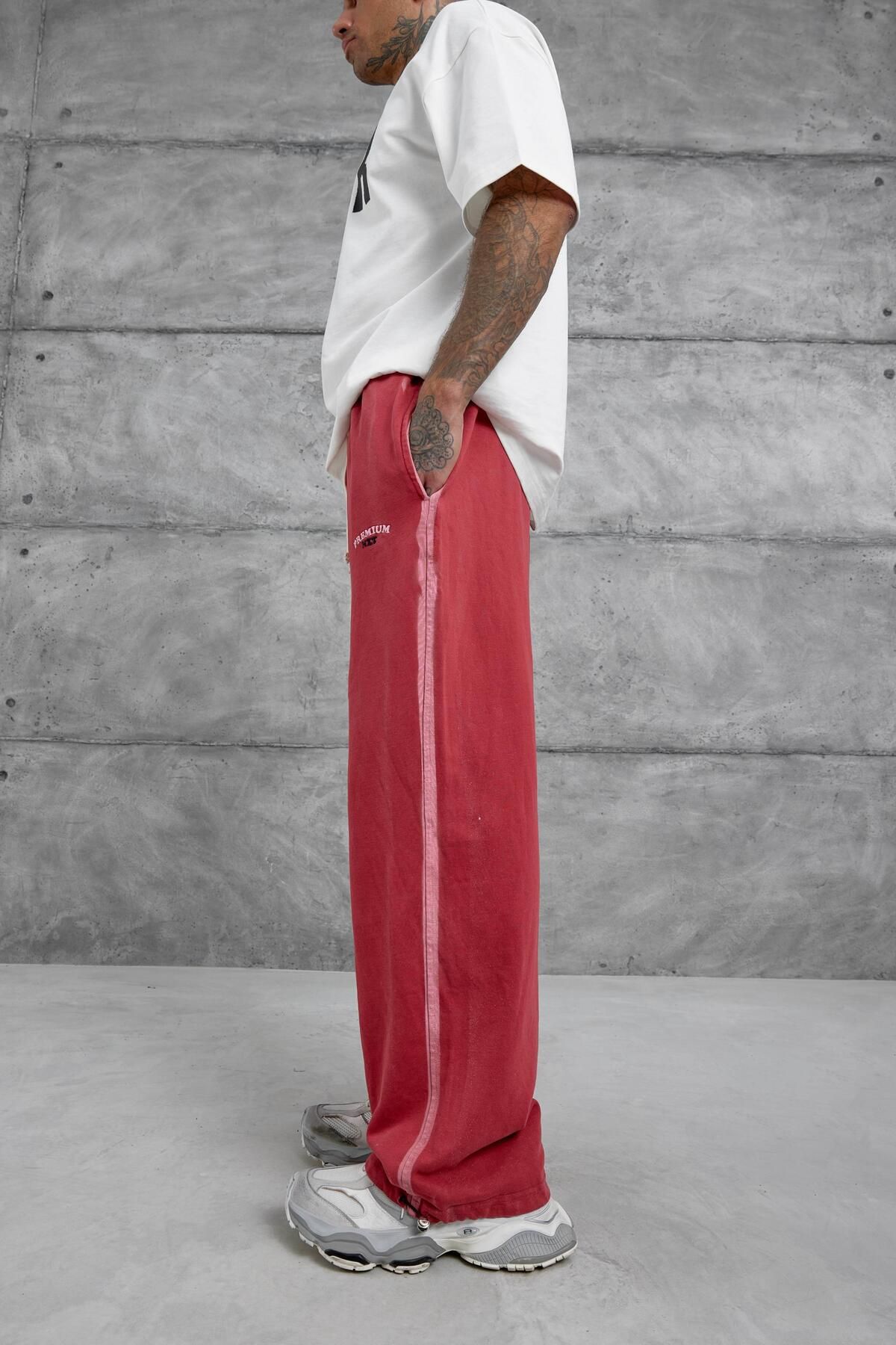 NOMARC-Red Elastic Washed Baggy Sweatpants 4