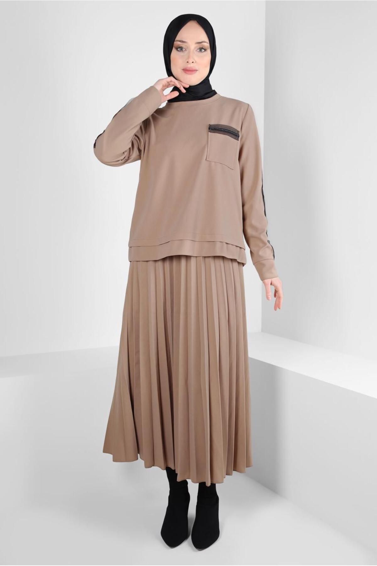 کت و شلوار دامن پلیسه 44243 Alvina