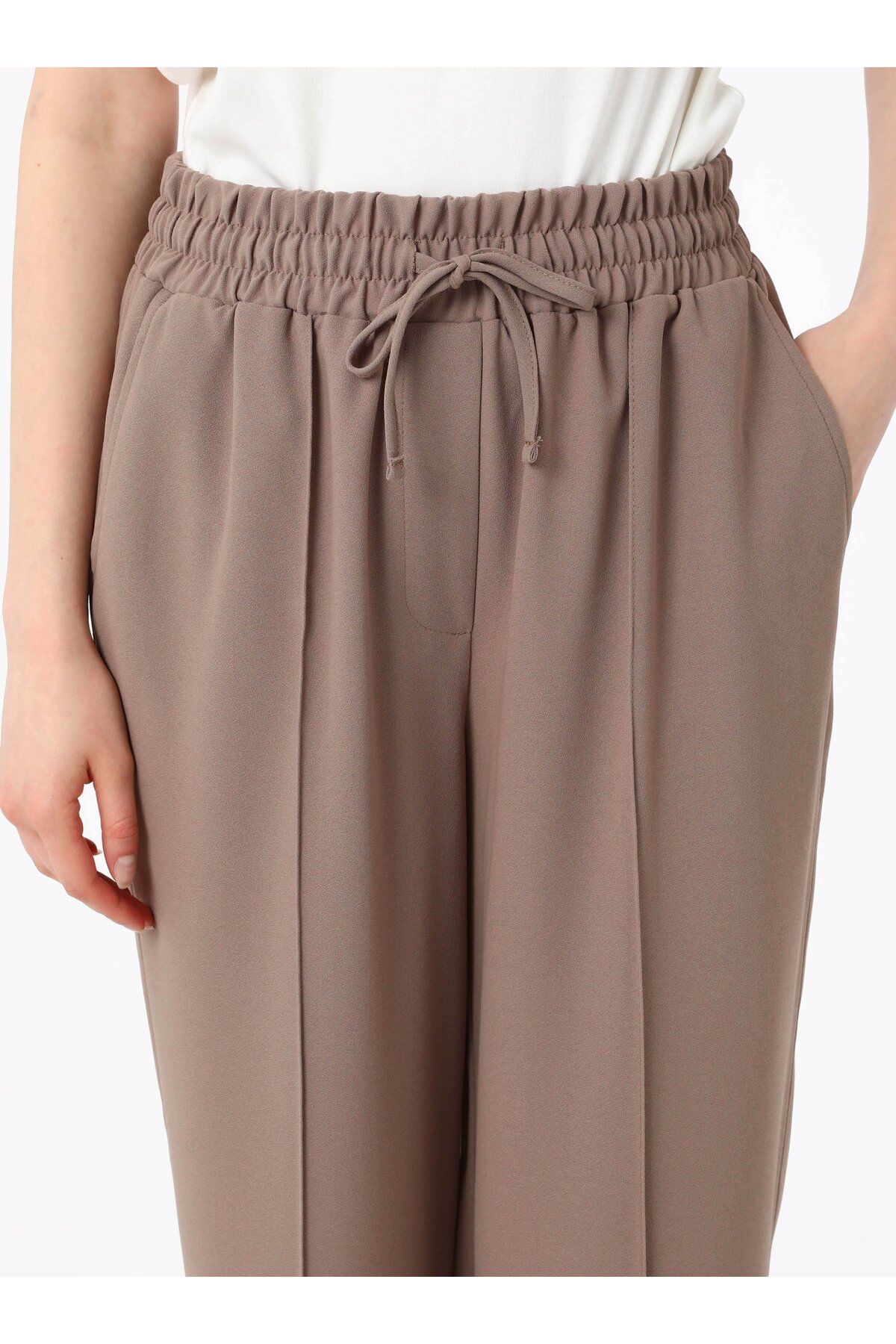 Refka-Instant Calyposis and Detailed Crepe Pants - Refka 6