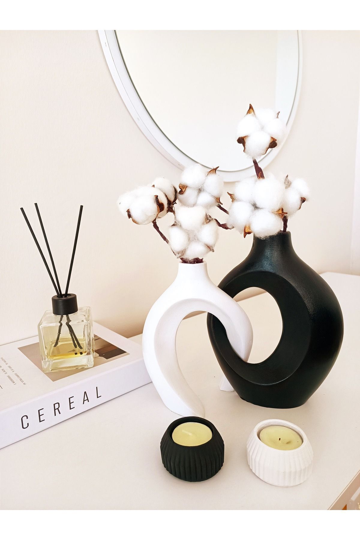 SerenityHaven 2'li Sarmaşık Sevgili Vazo, Mumluklu Set, Modern Tasarım Dekoratif Obje (SİYAH-BEYAZ)