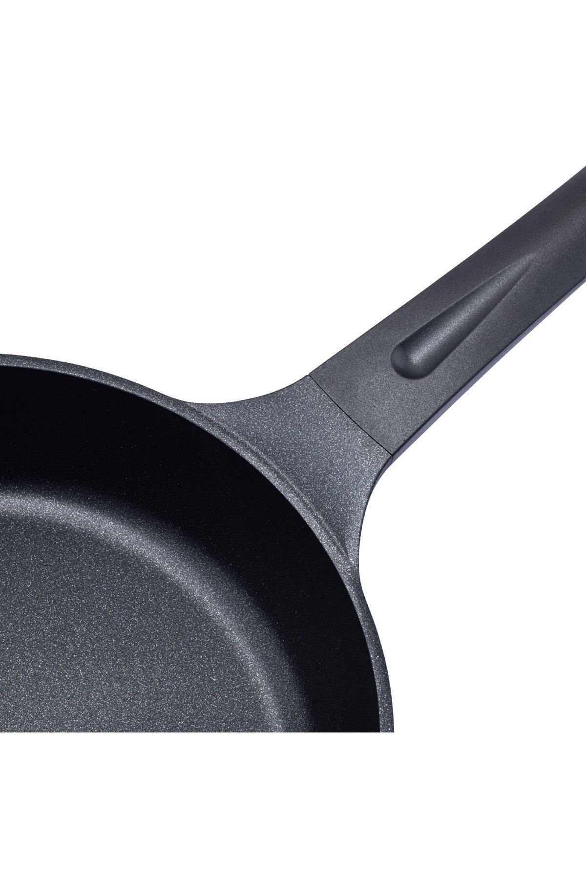 CooknKeep-Seagull 26 cm Cast Frying Pan 4